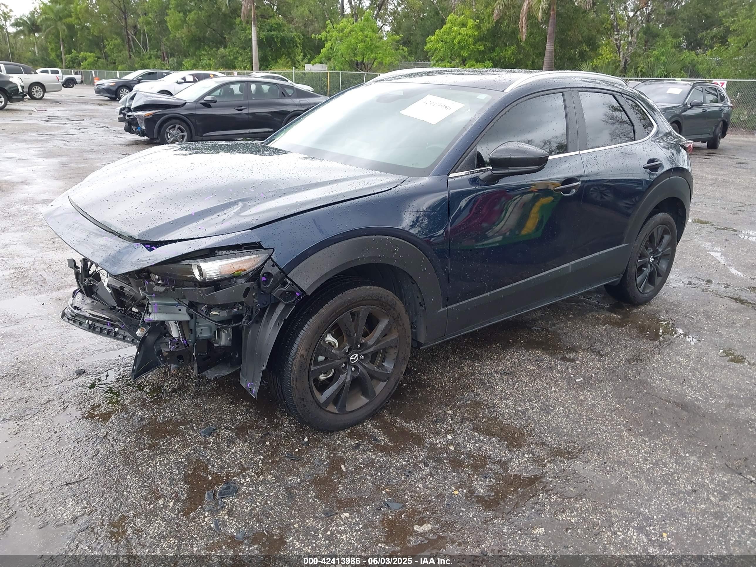 MAZDA CX-30 image 2
