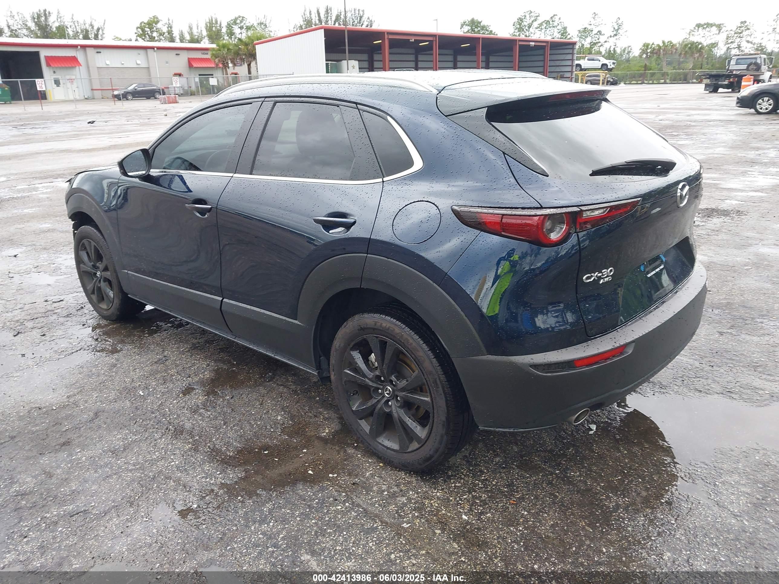 MAZDA CX-30 image 3