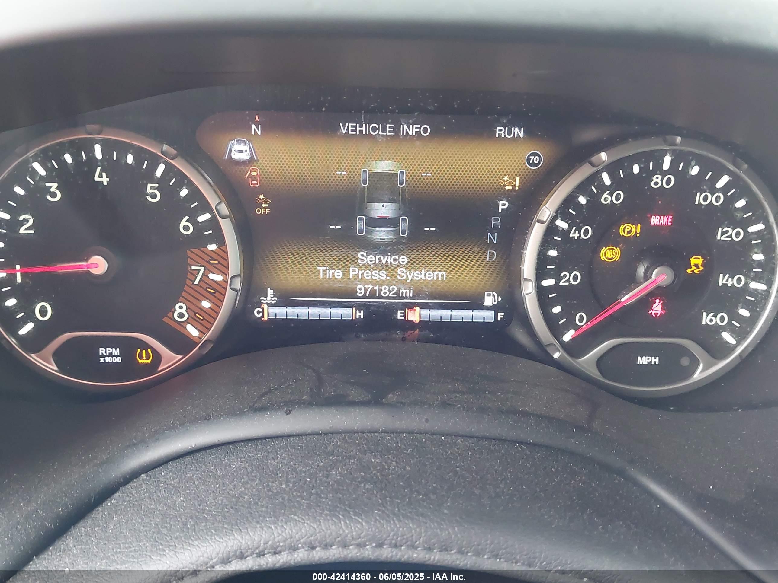 JEEP RENEGADE image 7