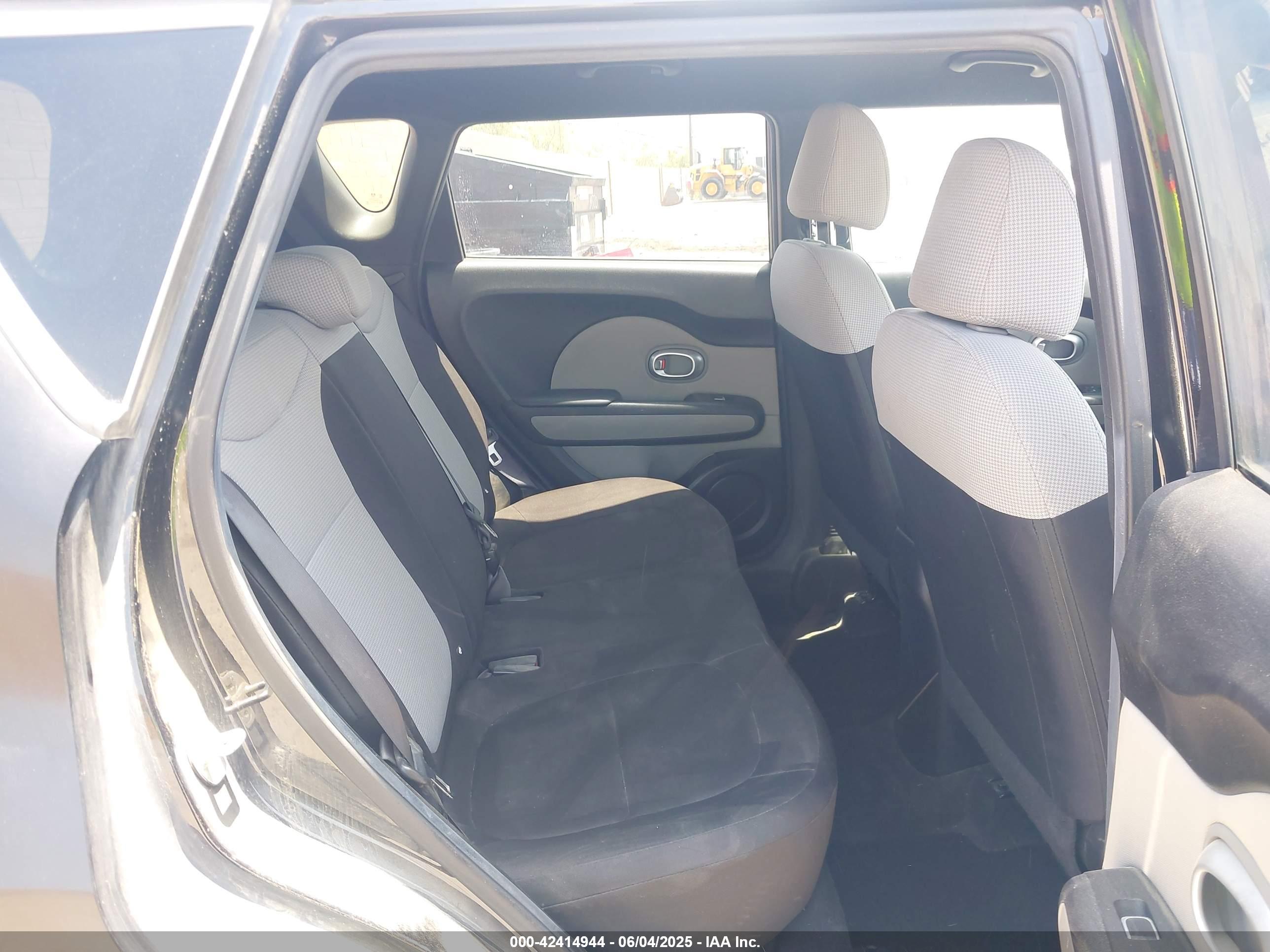 KIA SOUL image 8