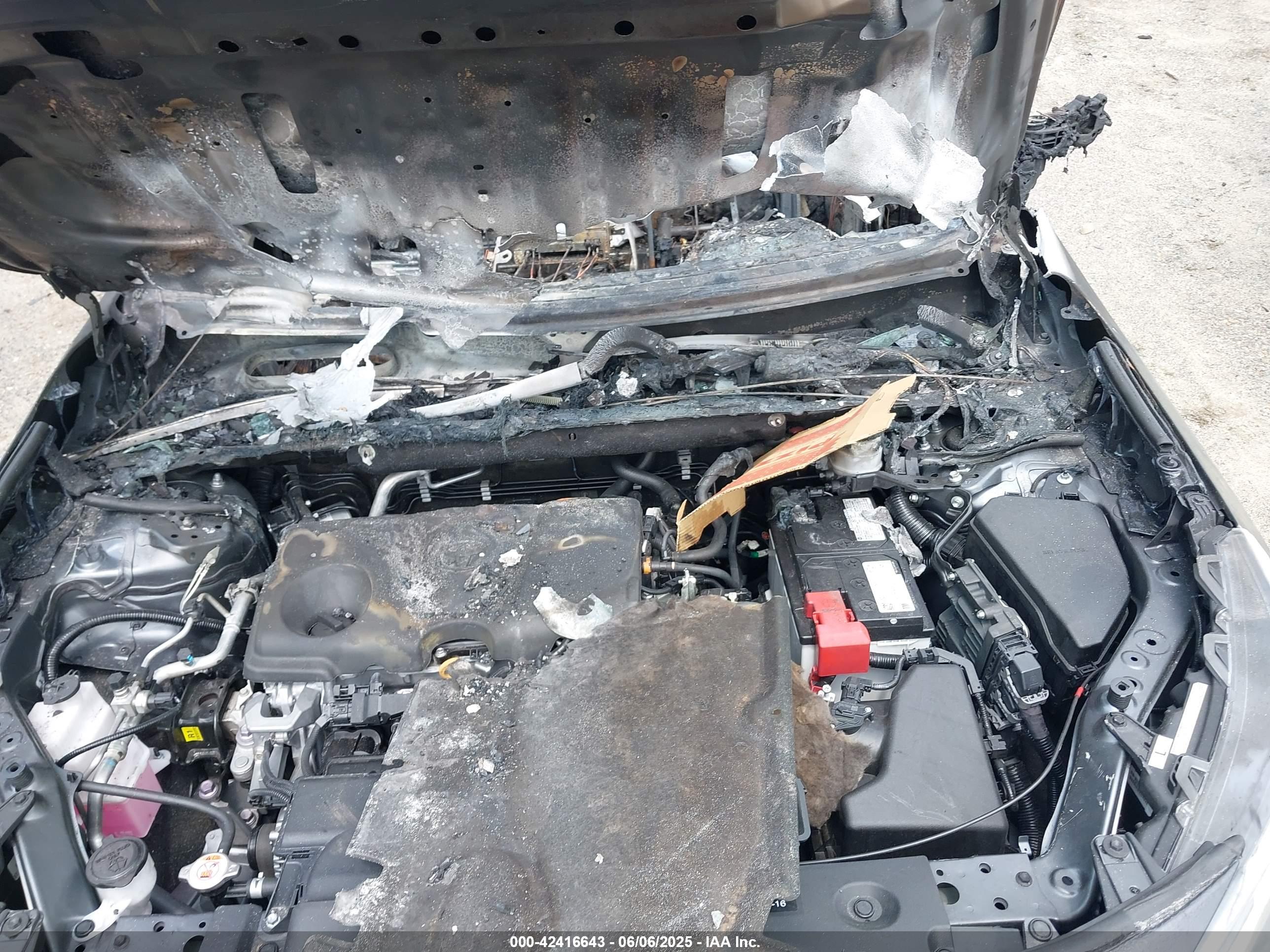 TOYOTA RAV4 image 10