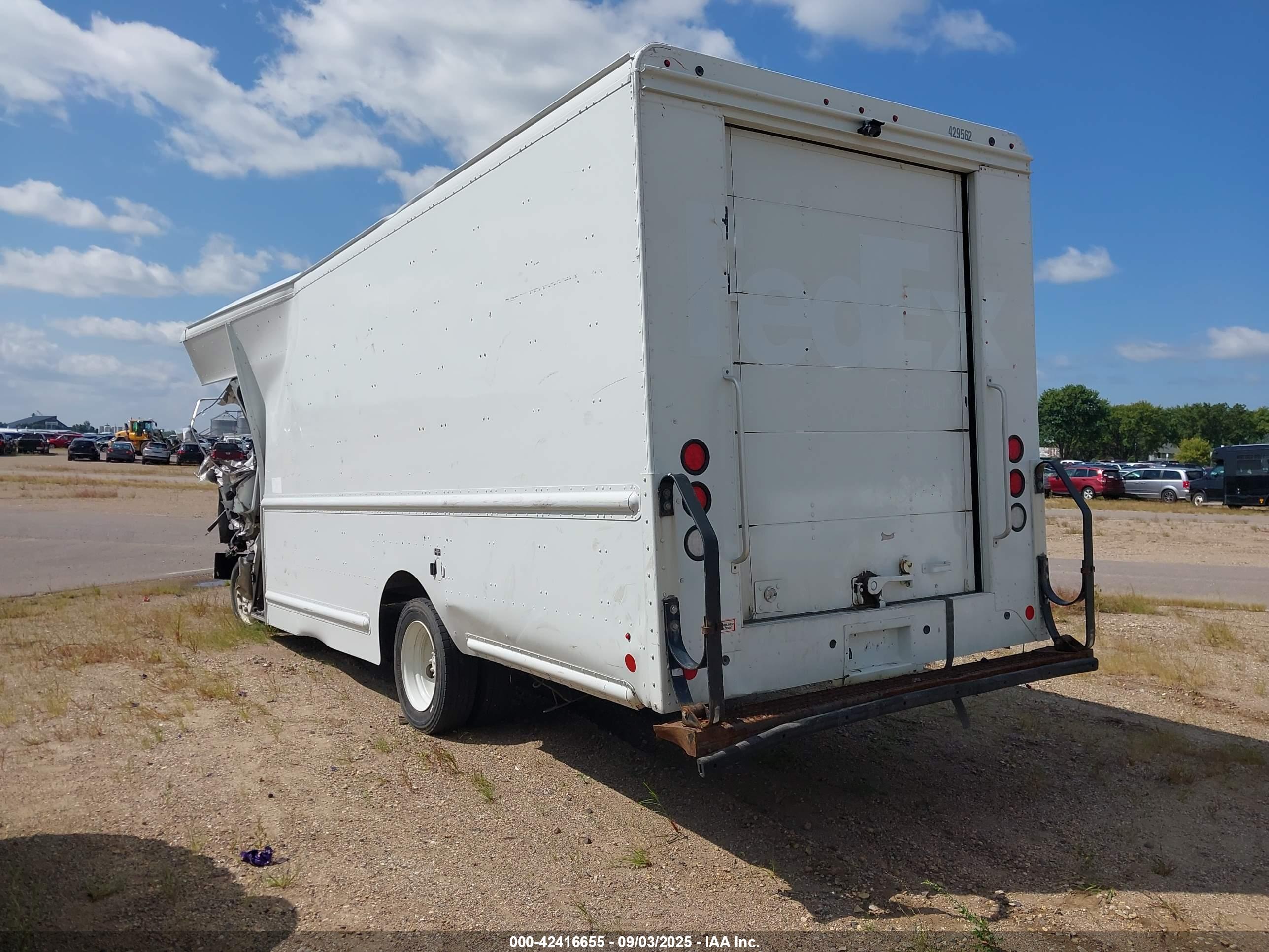 FREIGHTLINER MT45G image 3