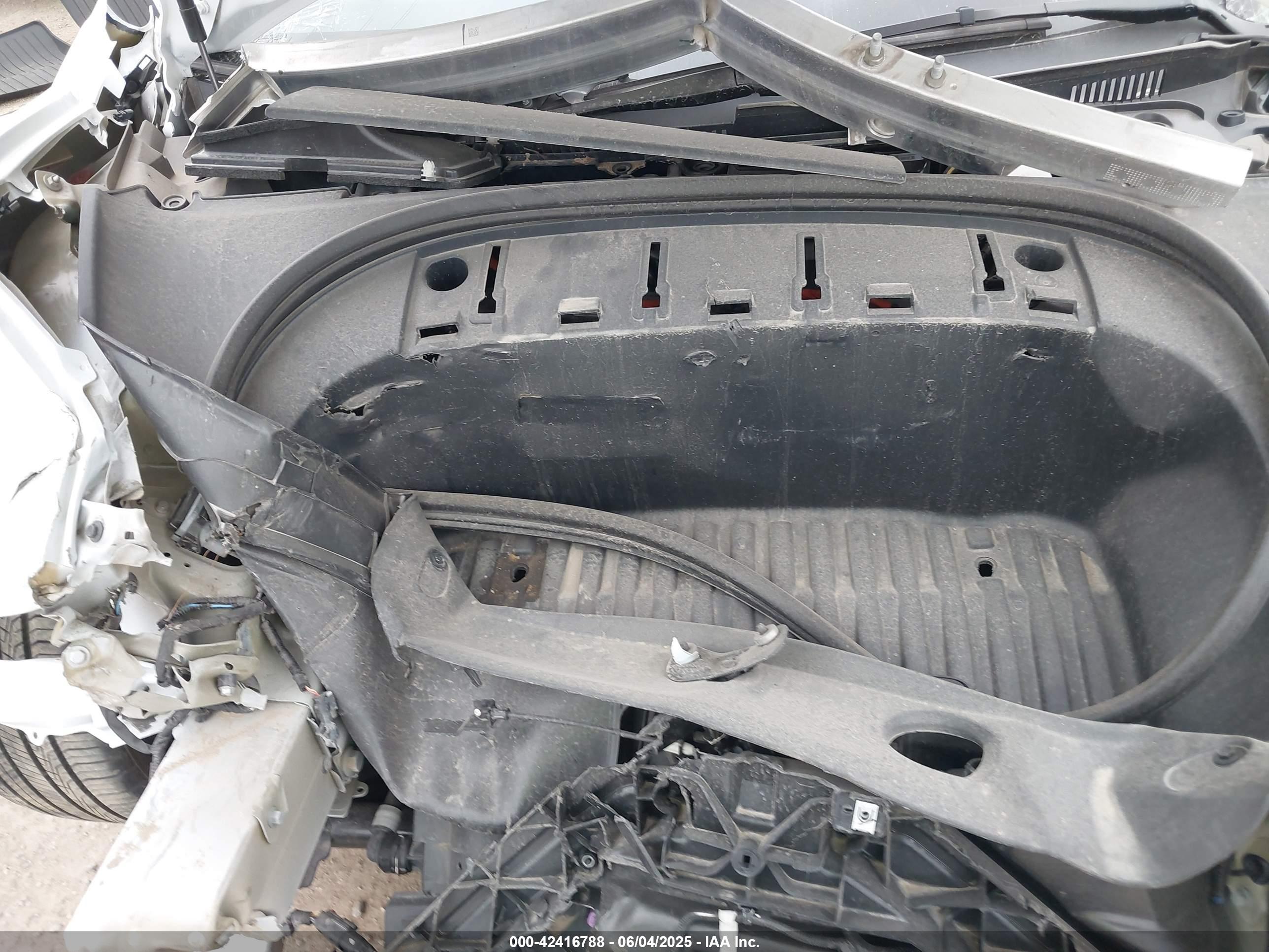TESLA MODEL image 10