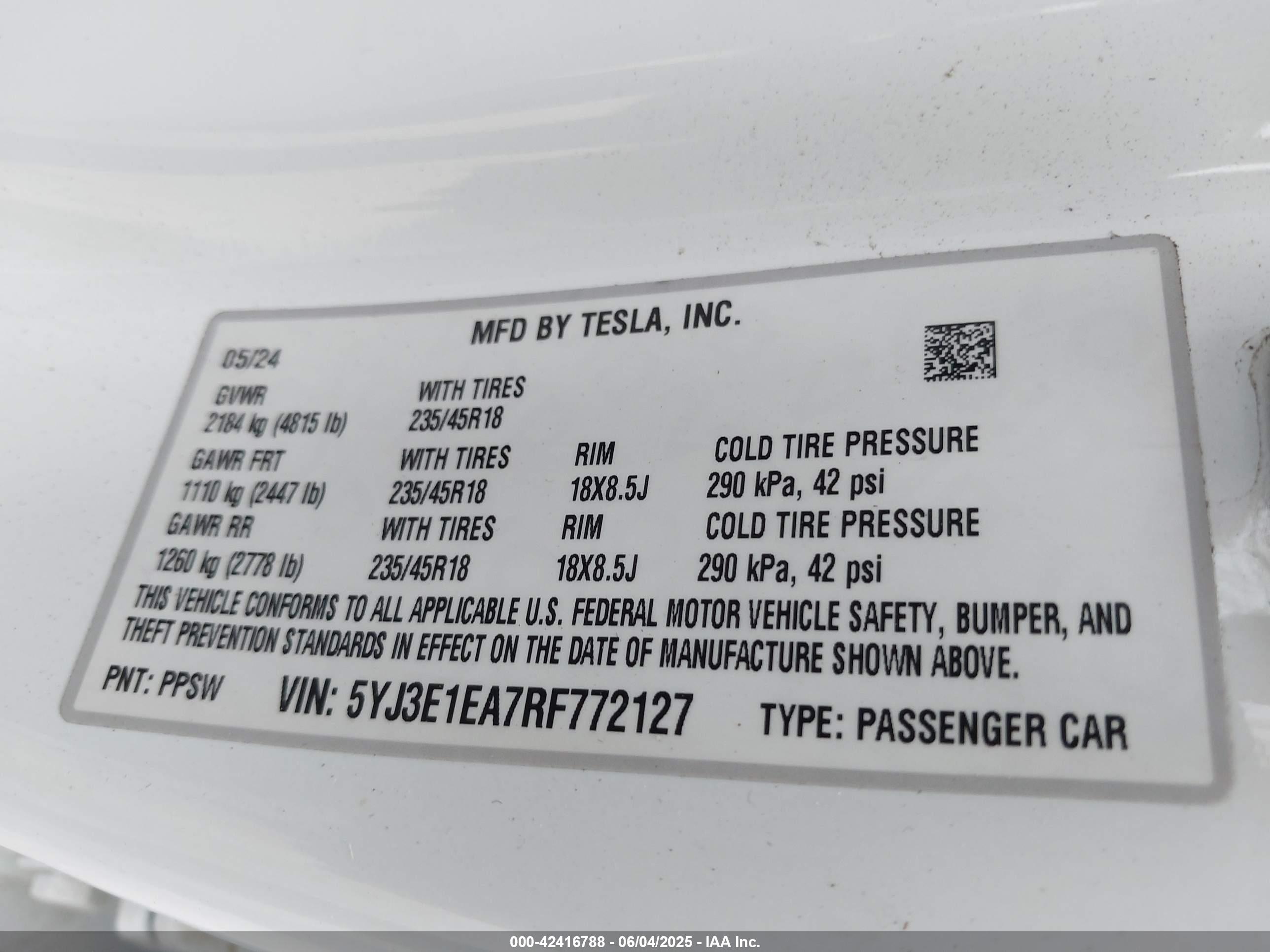 TESLA MODEL image 9