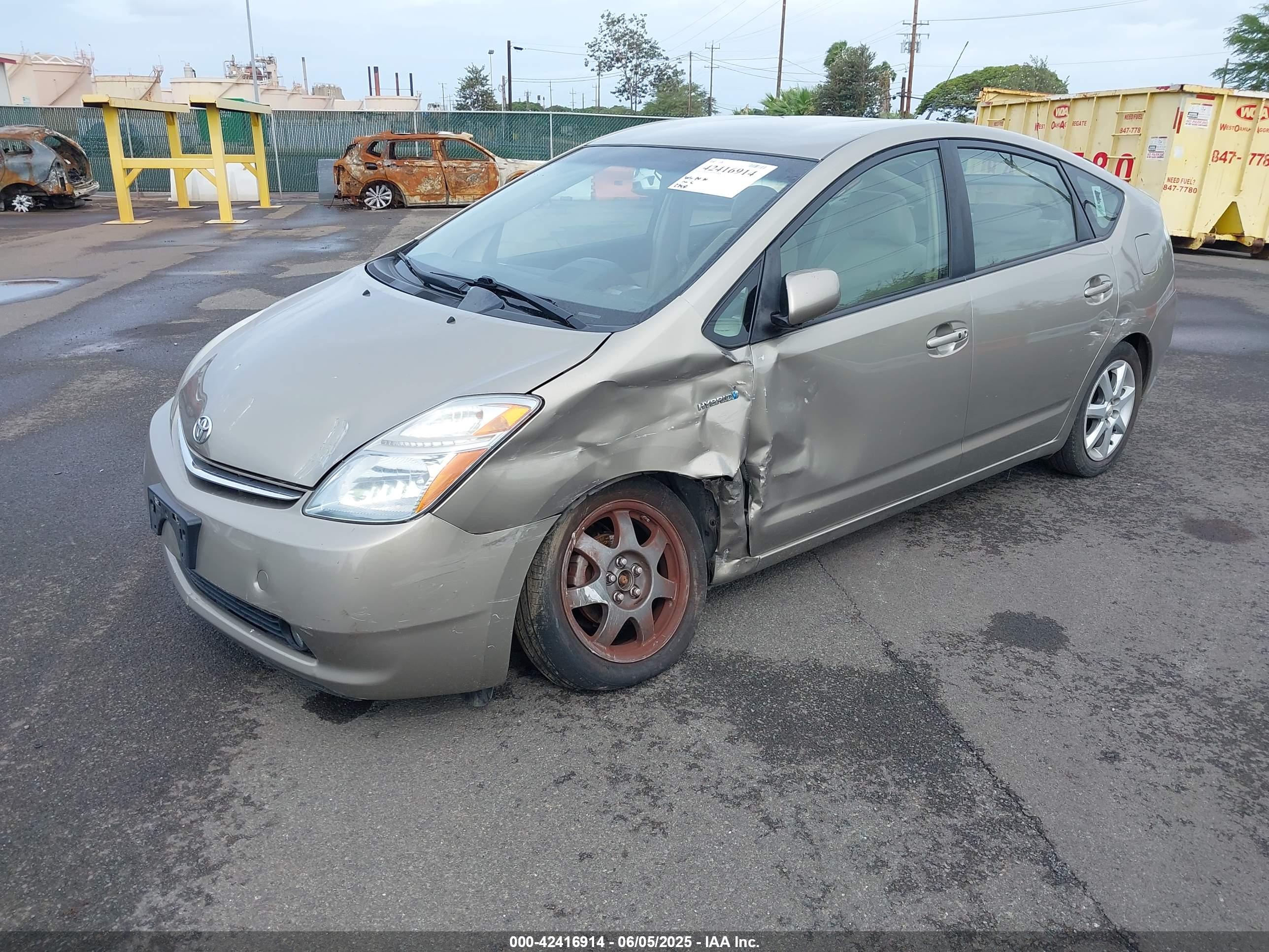 TOYOTA PRIUS image 2