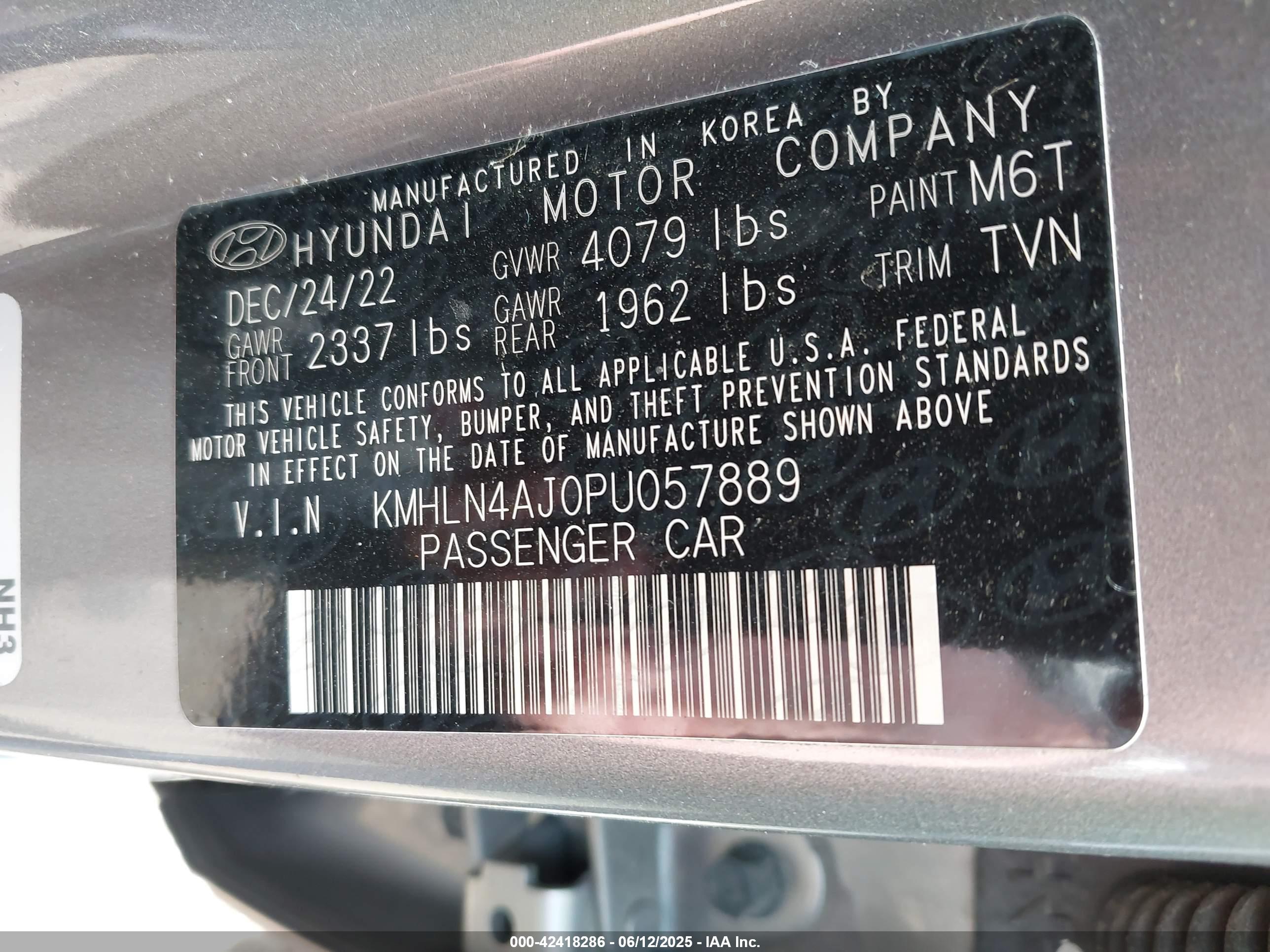 HYUNDAI ELANTRA image 9