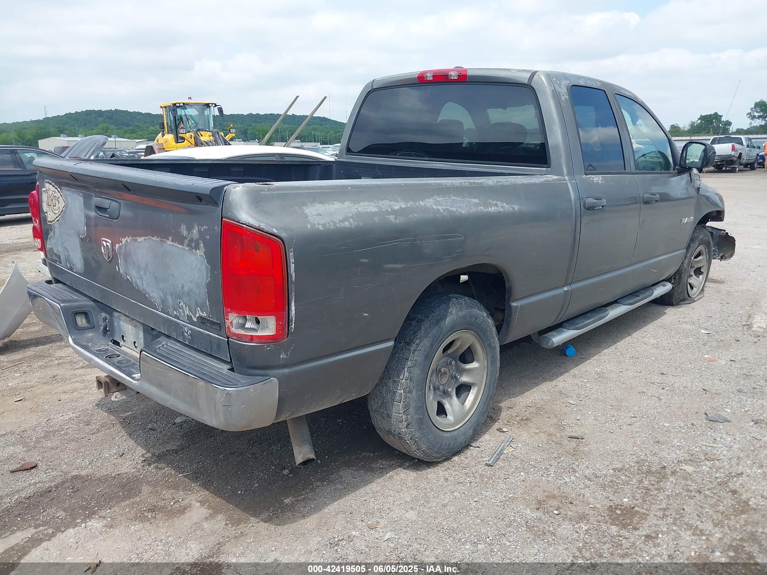 DODGE RAM image 4