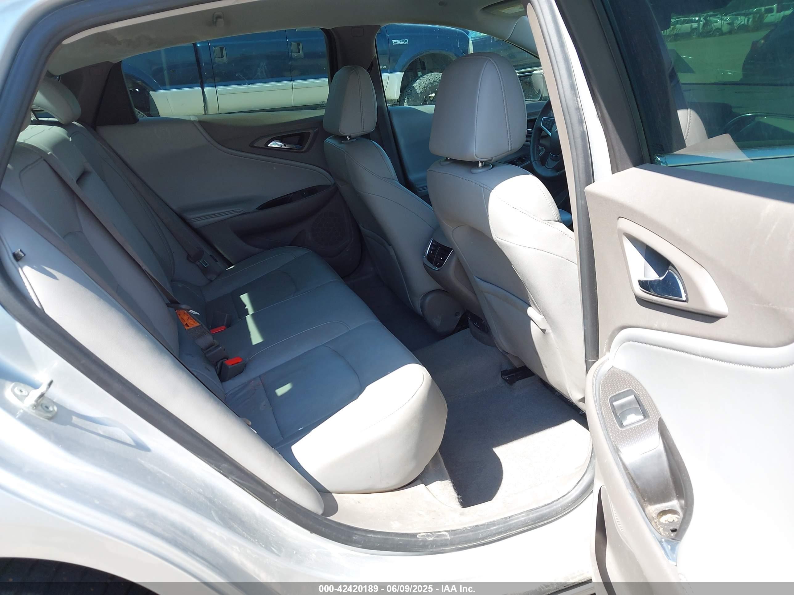 CHEVROLET MALIBU image 8