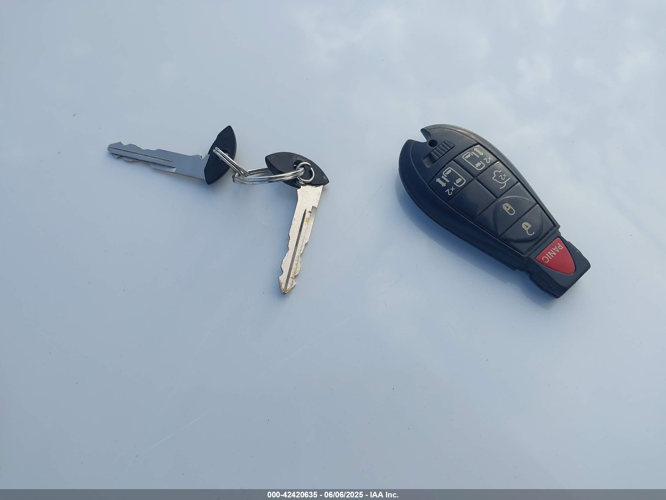 CHRYSLER TOWN image 11