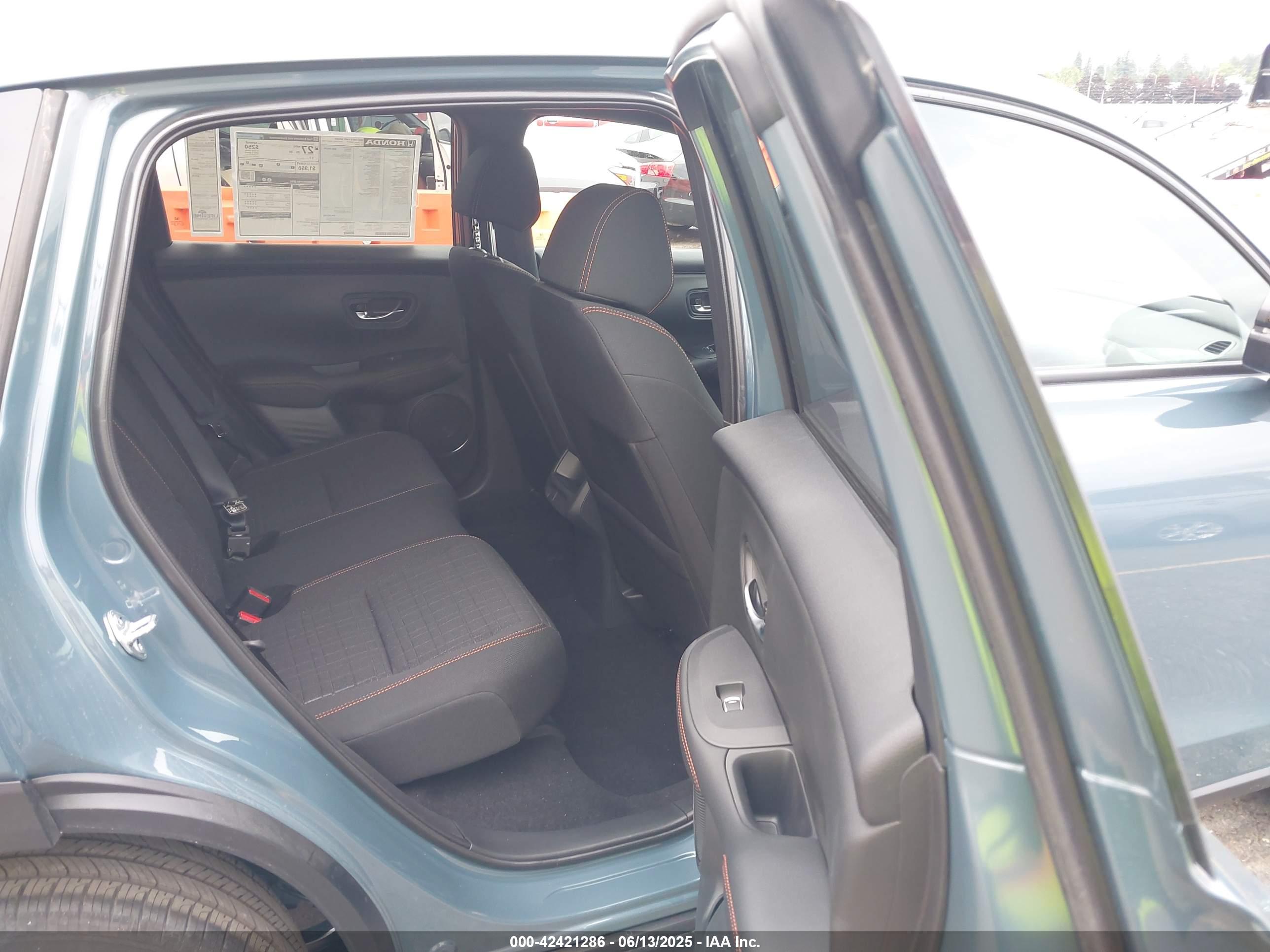 HONDA HR-V image 8
