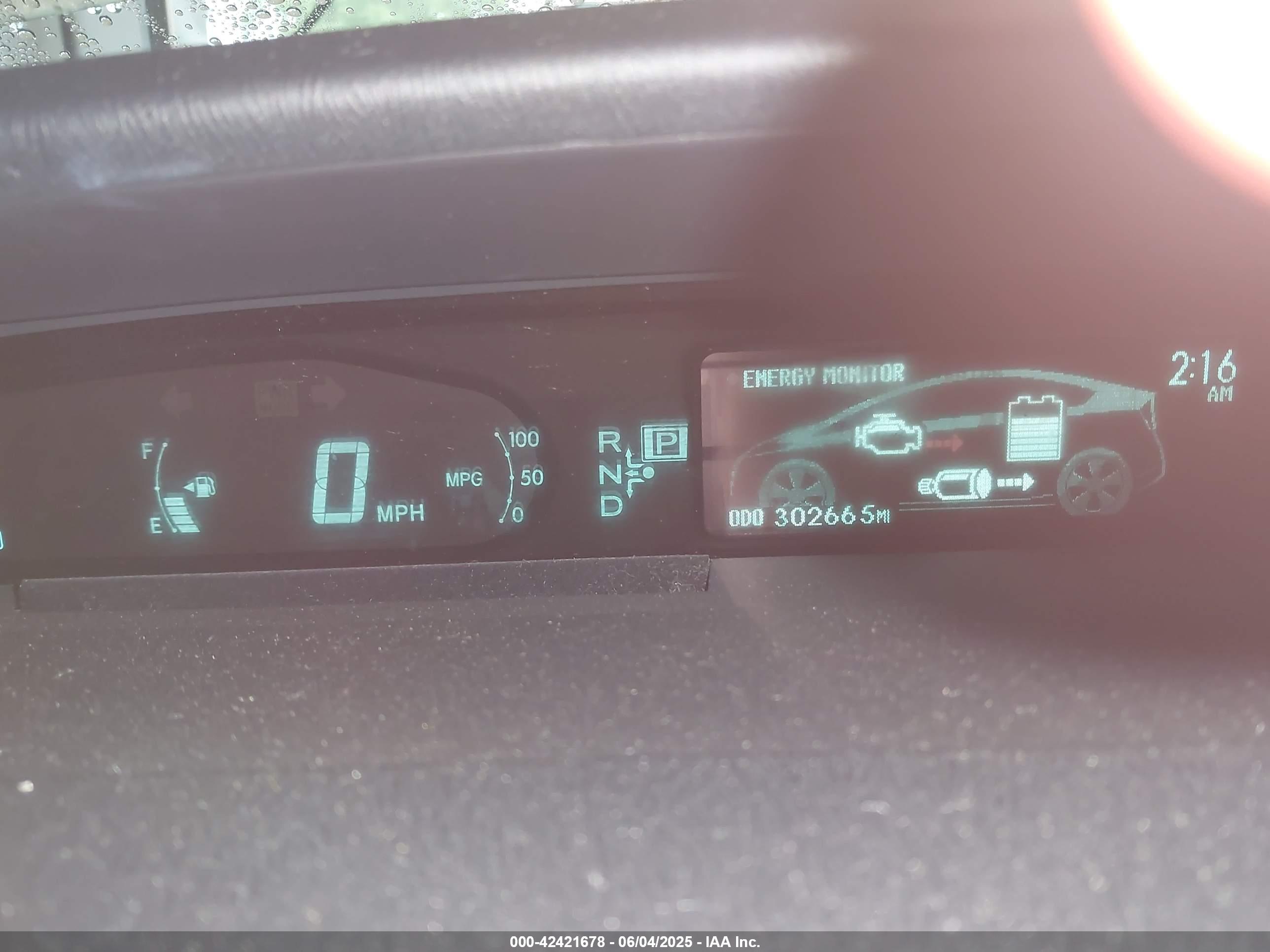 TOYOTA PRIUS image 7