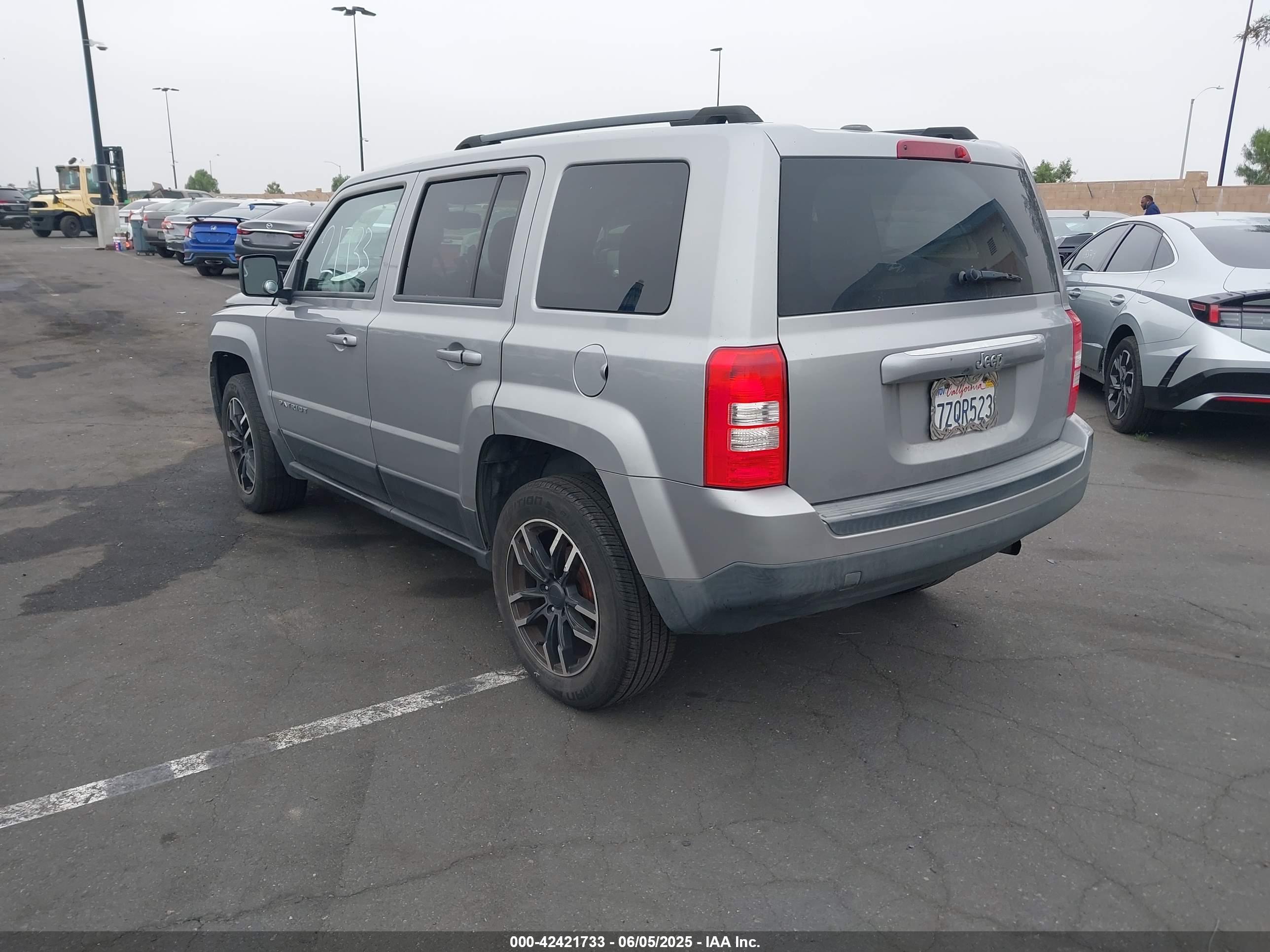 JEEP PATRIOT image 3