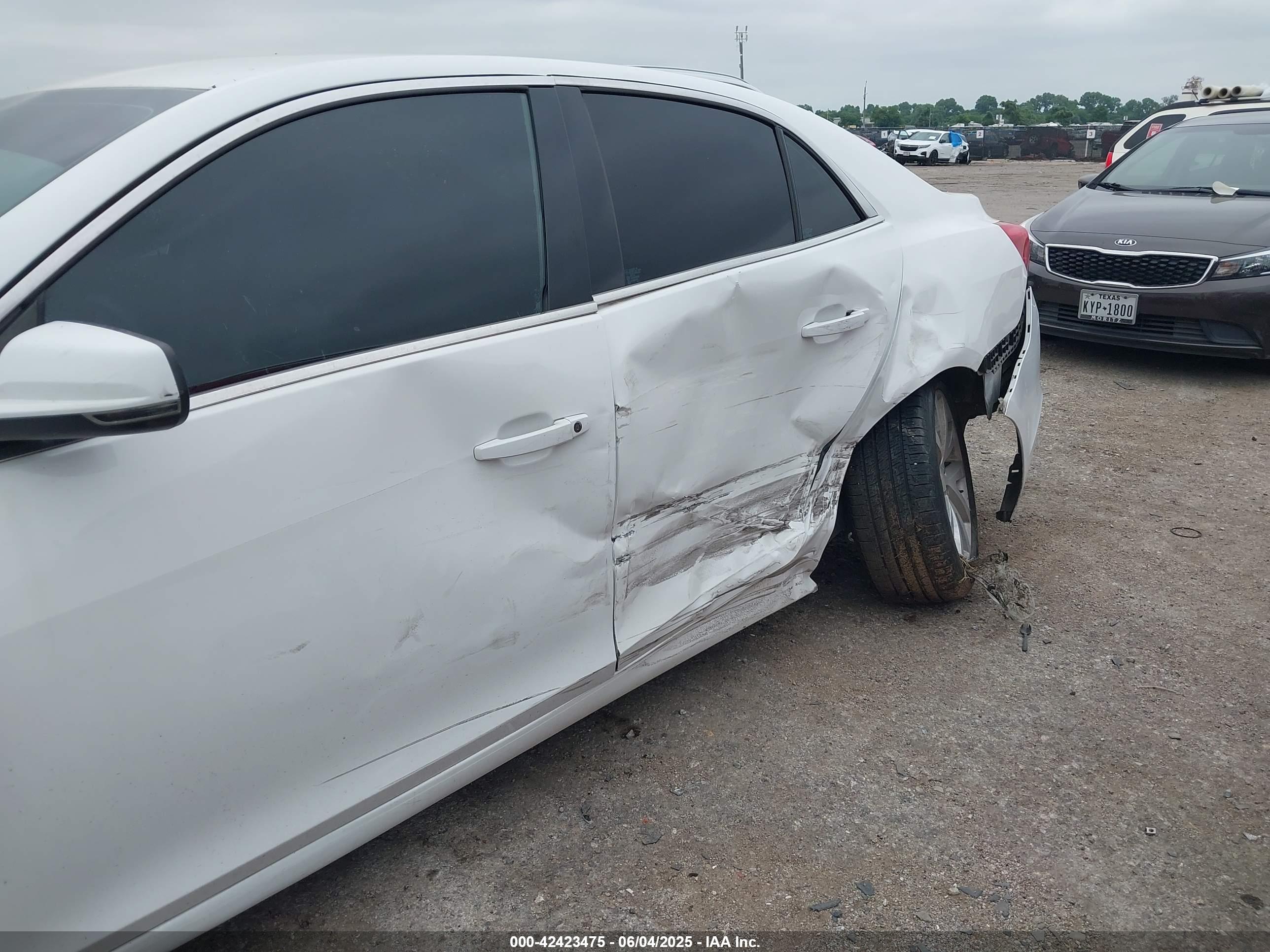CHEVROLET MALIBU image 6