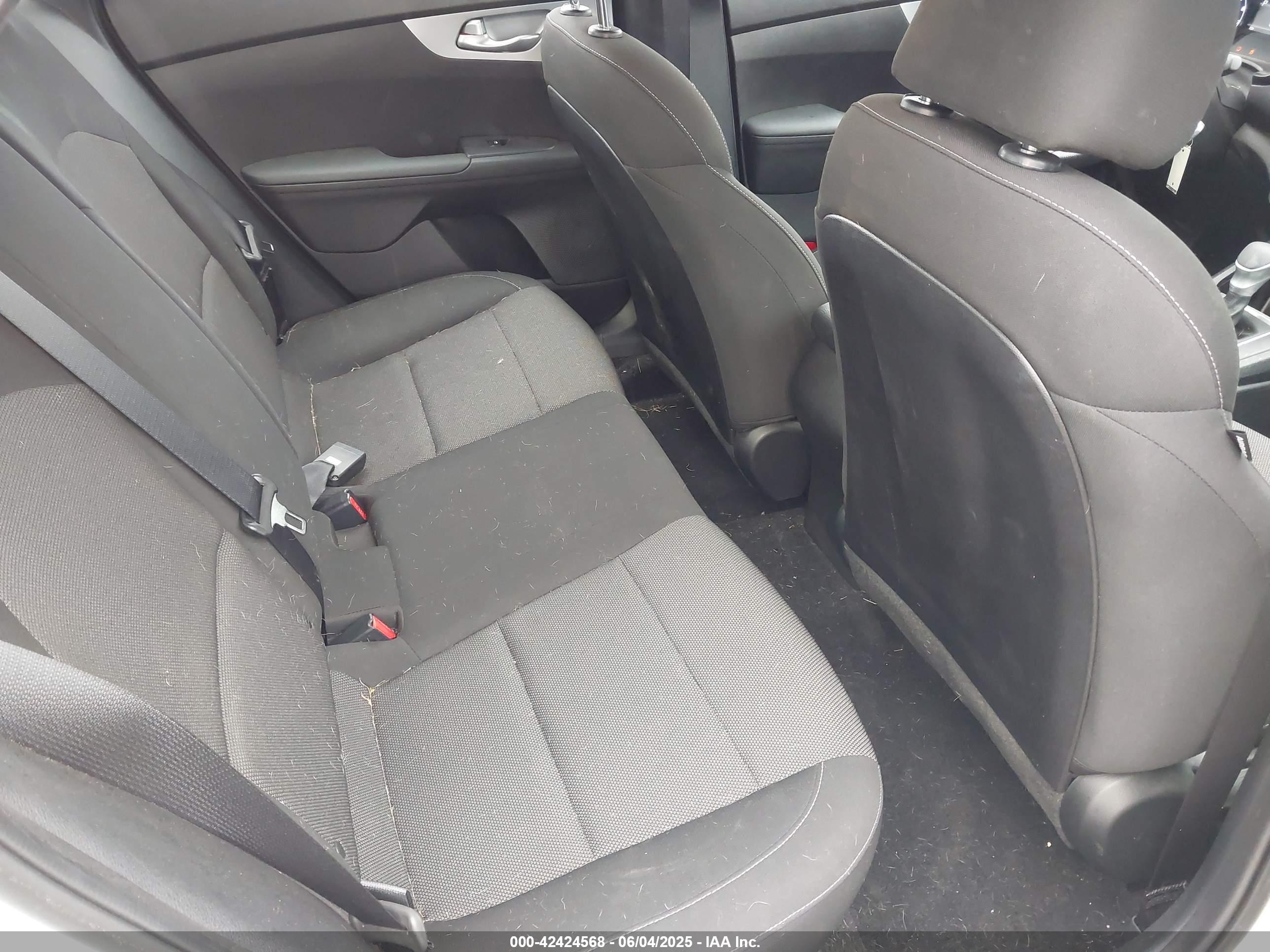 KIA FORTE image 8