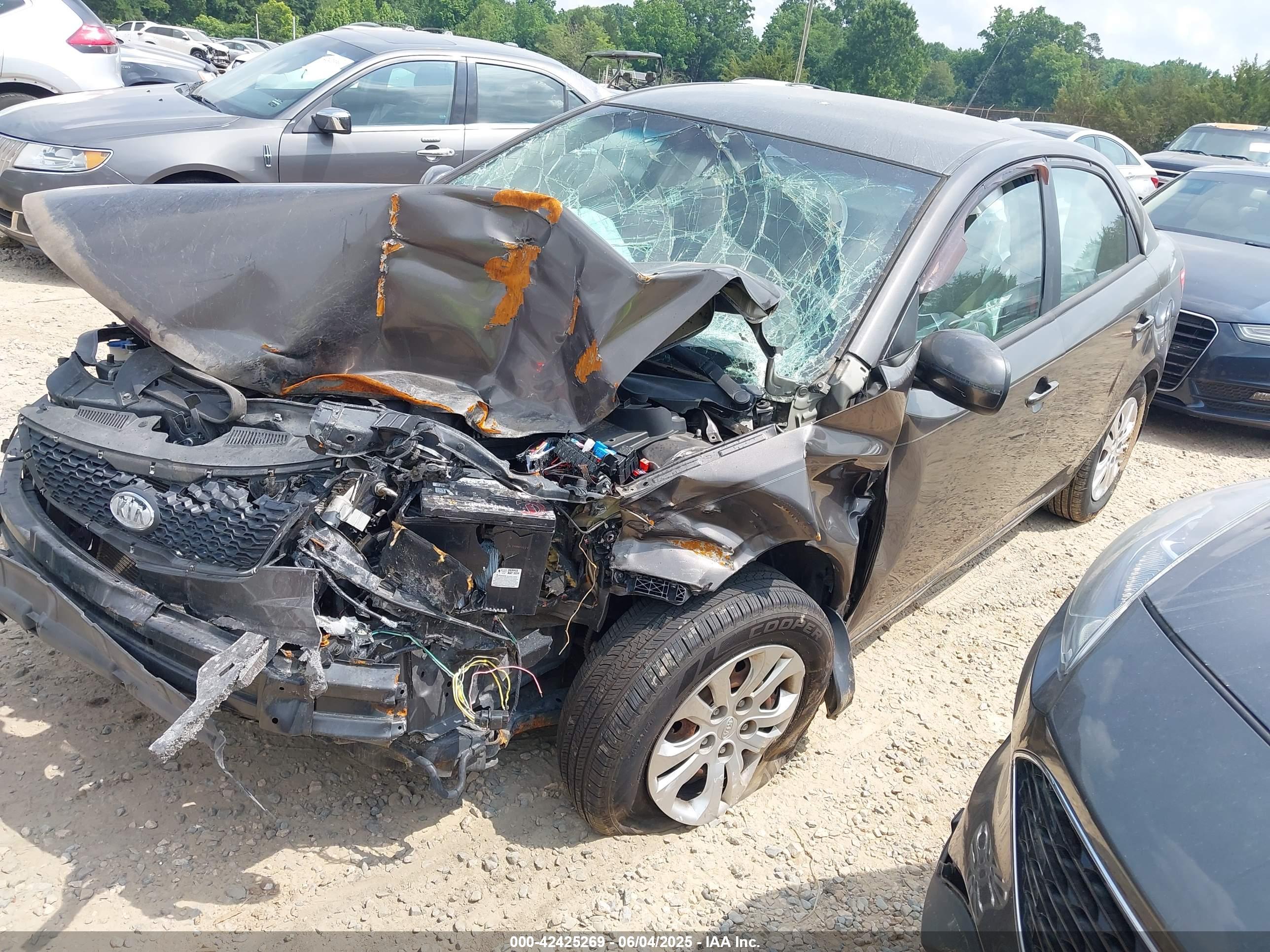 KIA FORTE image 2