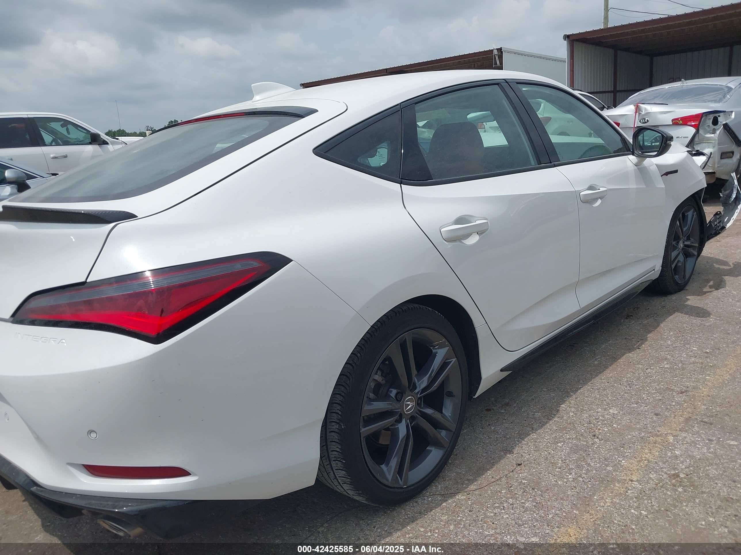 ACURA INTEGRA image 4