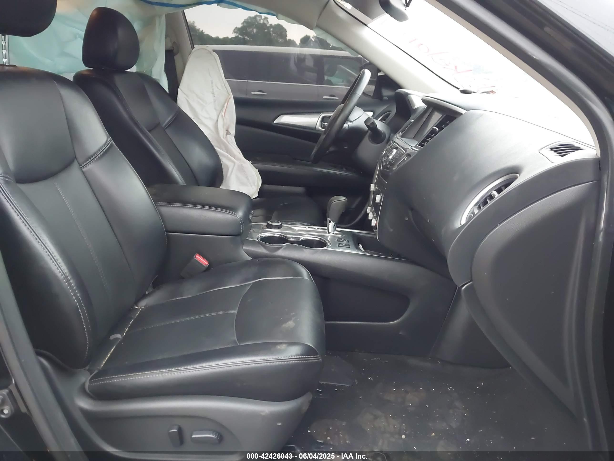 NISSAN PATHFINDER image 5
