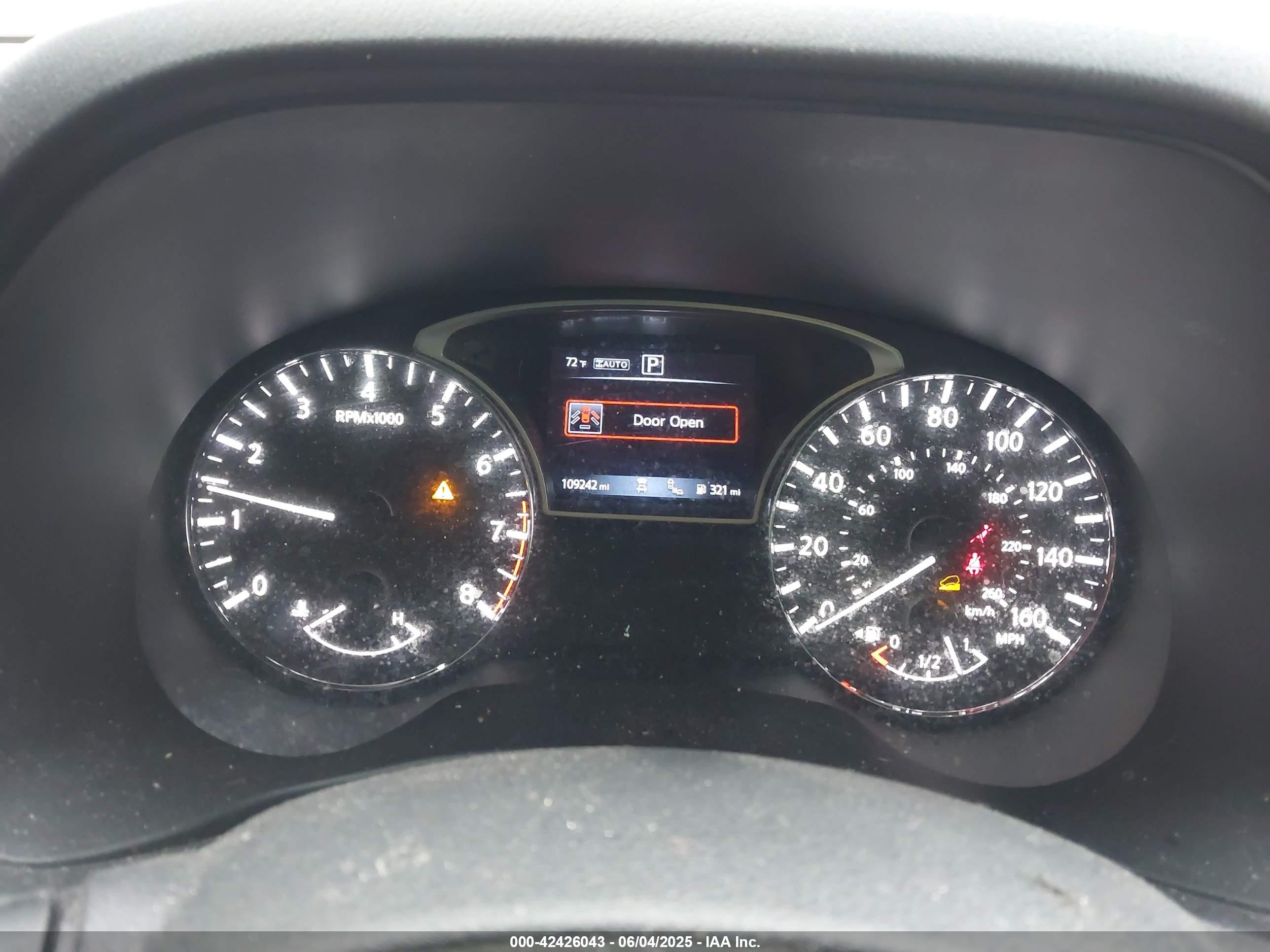 NISSAN PATHFINDER image 7