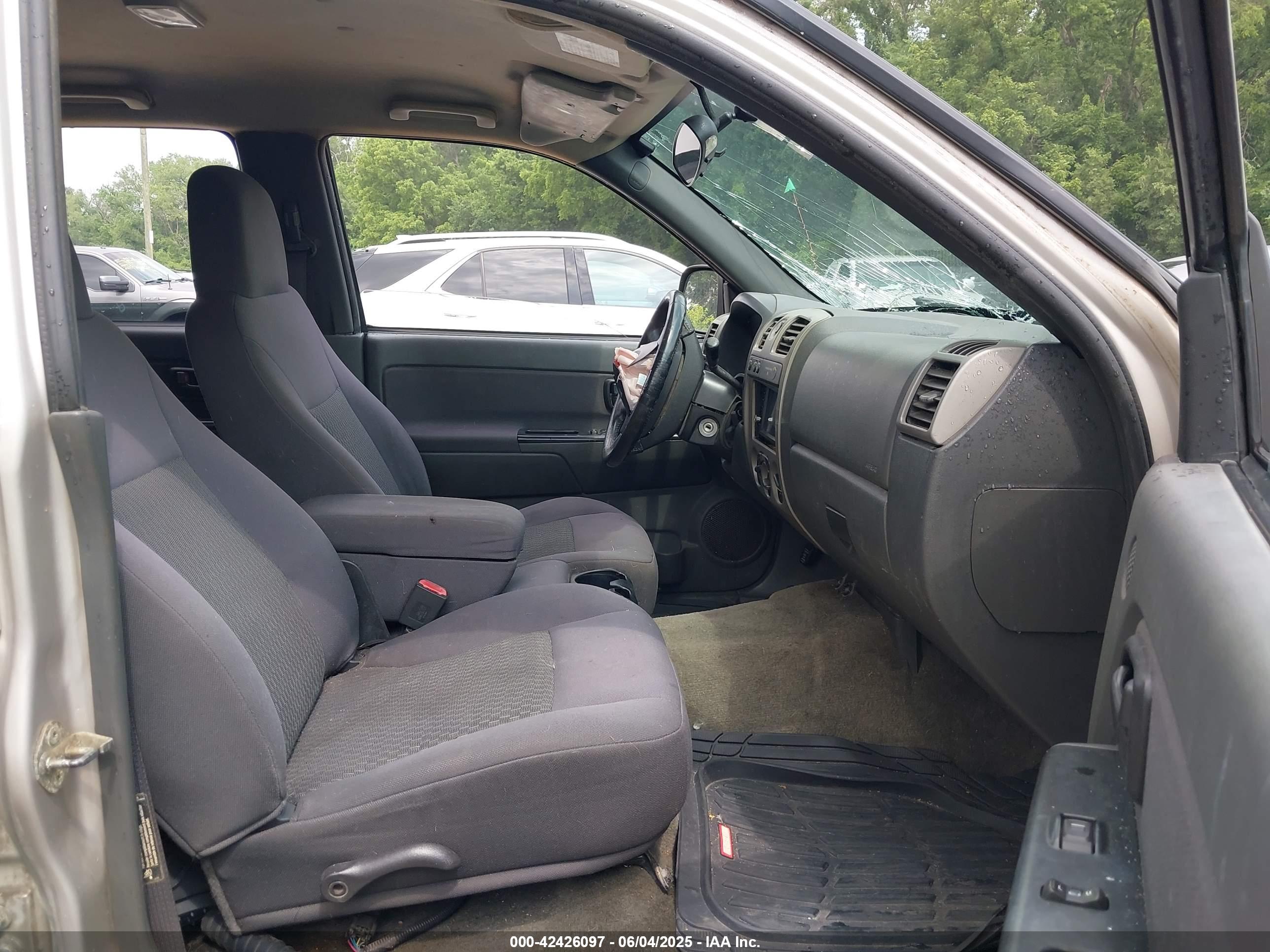 CHEVROLET COLORADO image 5