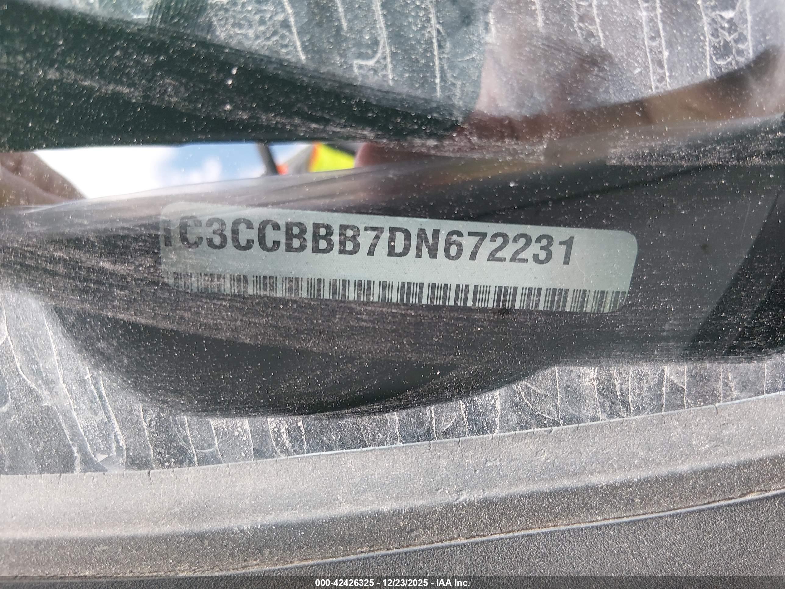 CHRYSLER 200 image 9