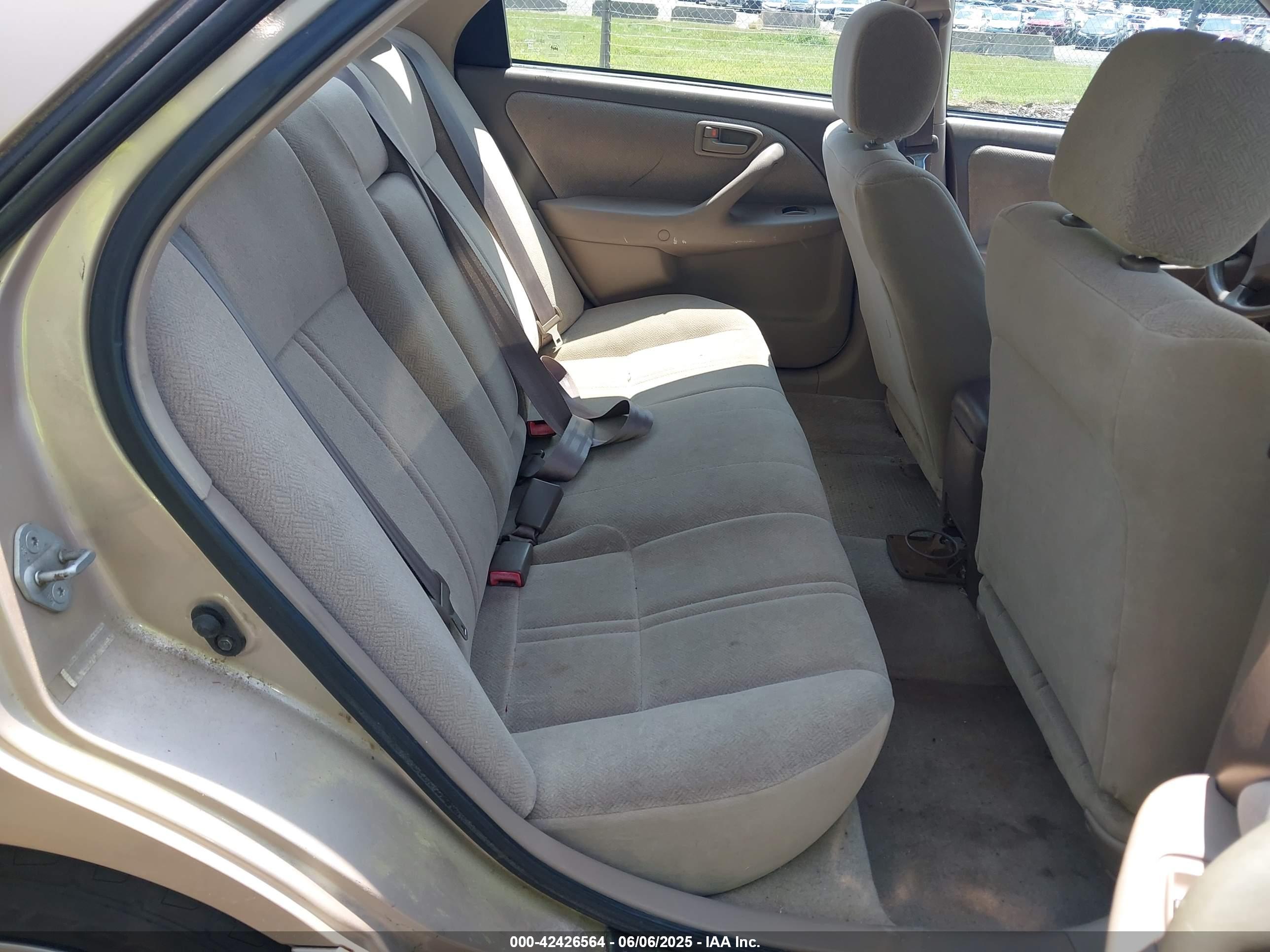 TOYOTA CAMRY image 8