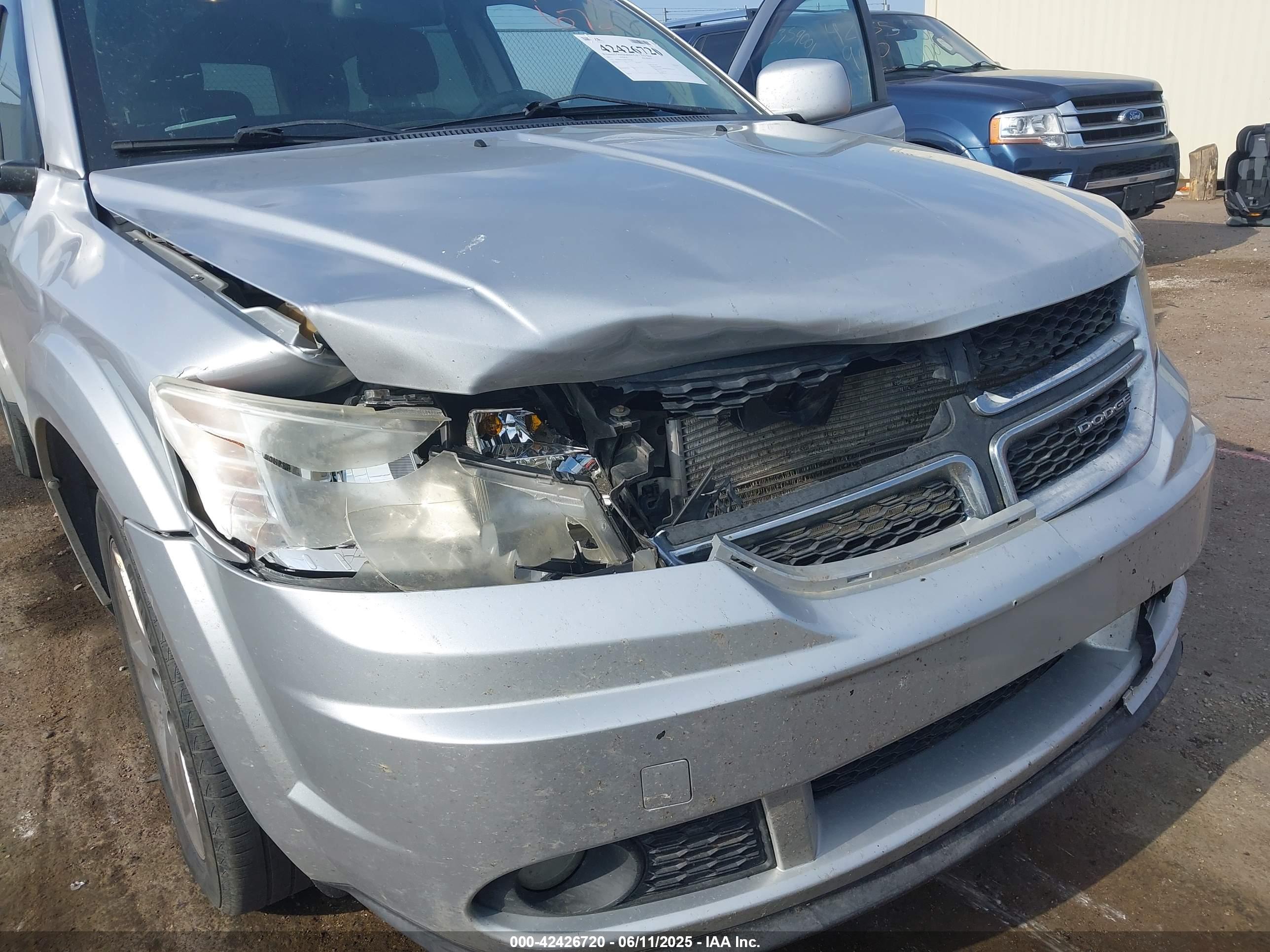 DODGE JOURNEY image 6