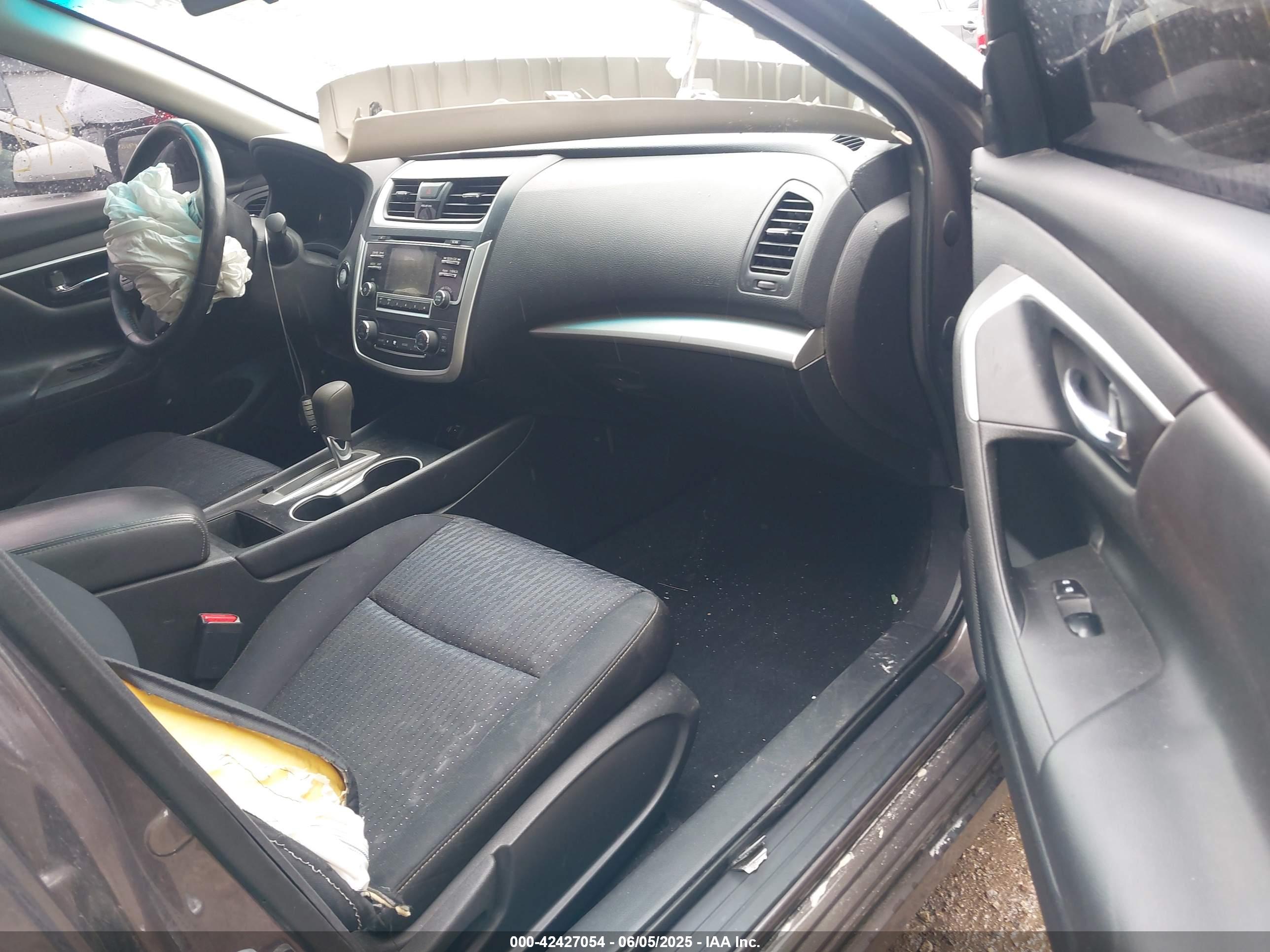NISSAN ALTIMA image 5