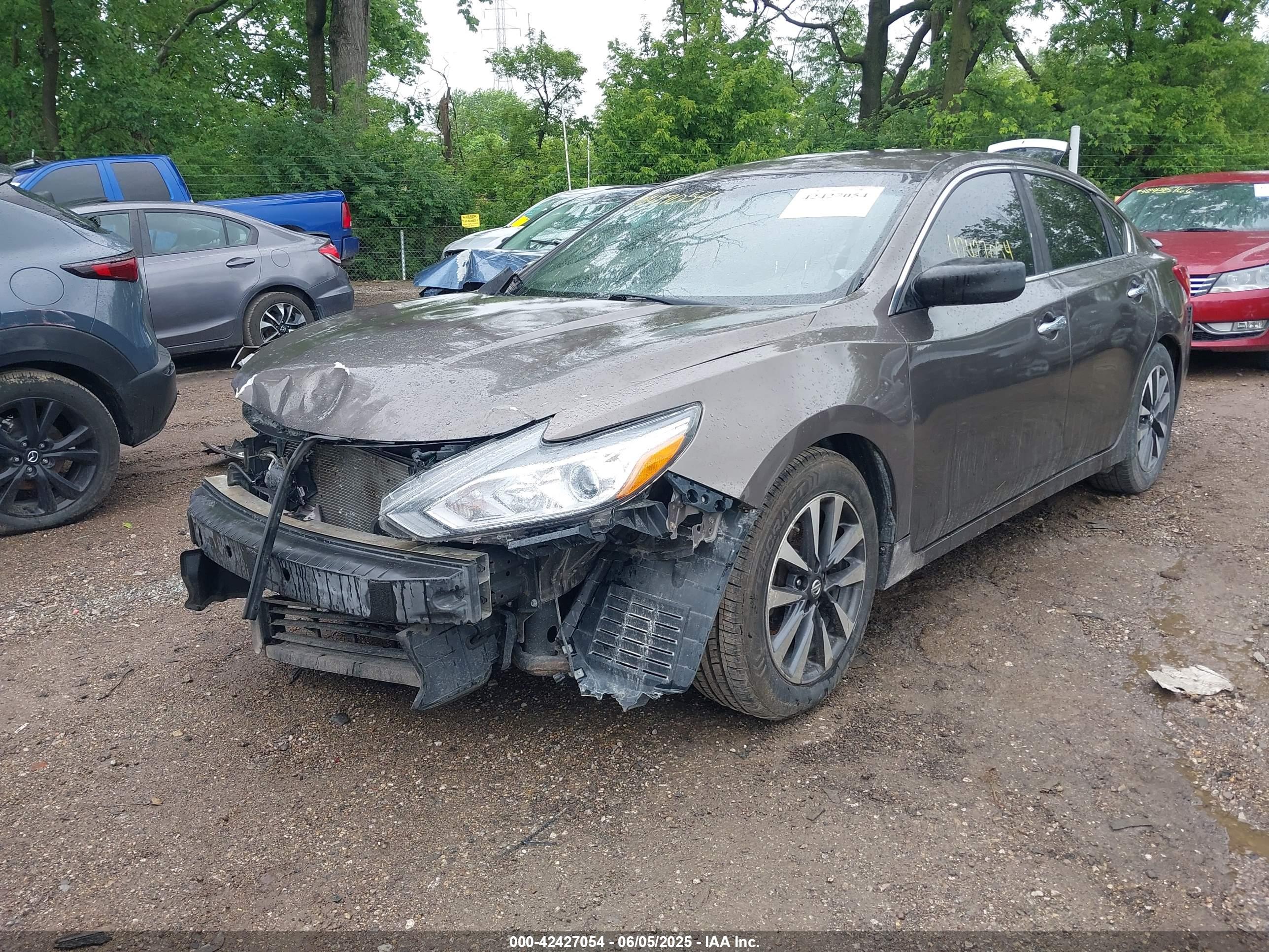 NISSAN ALTIMA image 6
