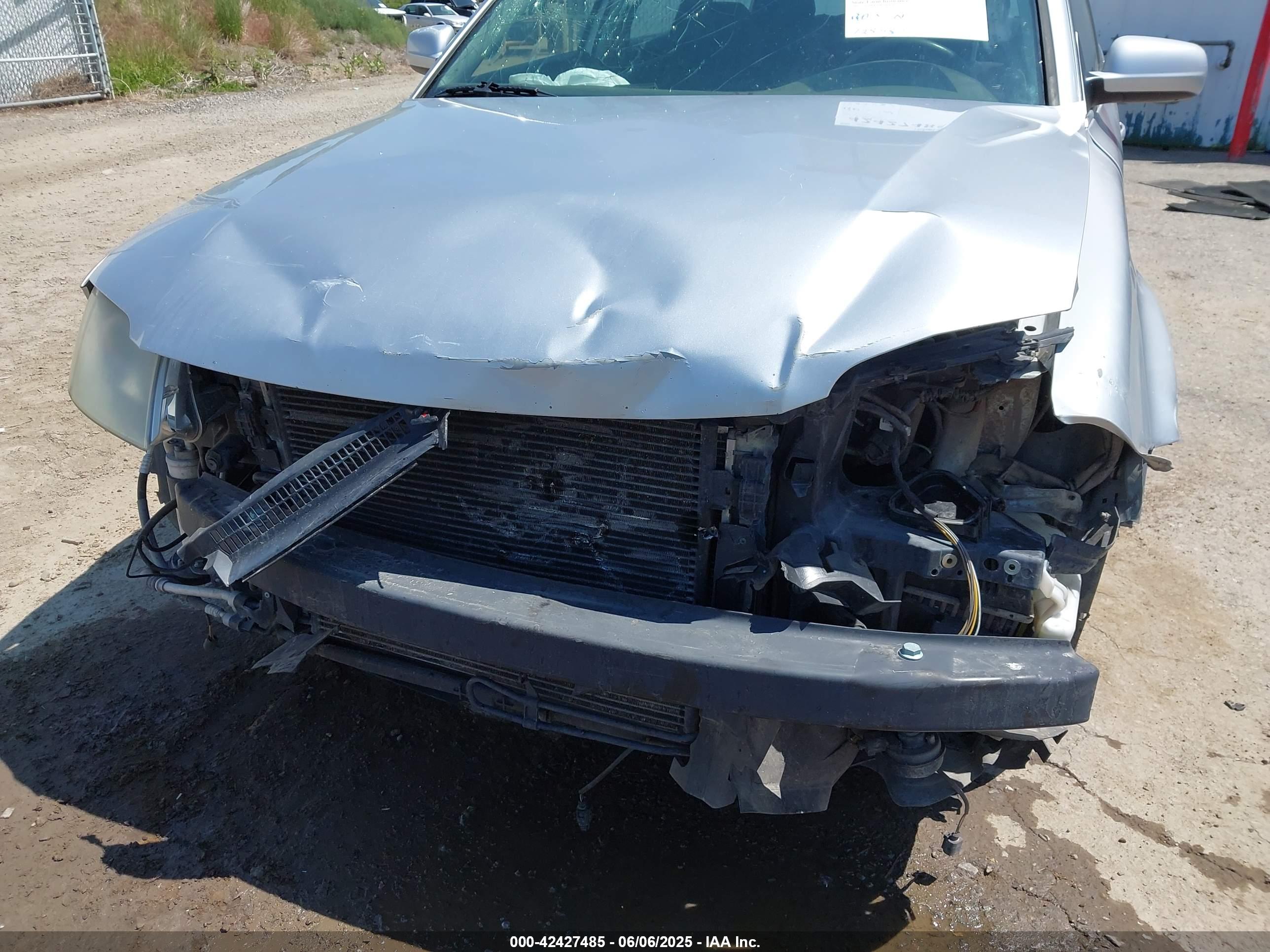 VOLKSWAGEN PASSAT image 6