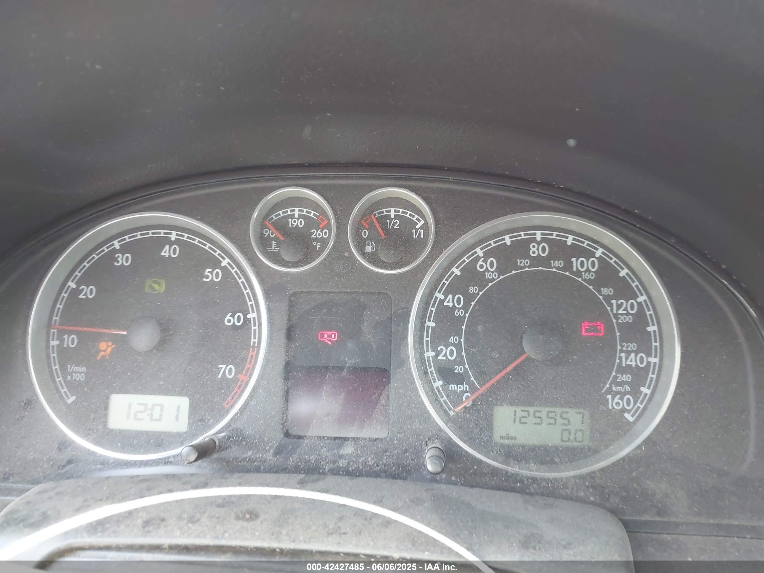 VOLKSWAGEN PASSAT image 7