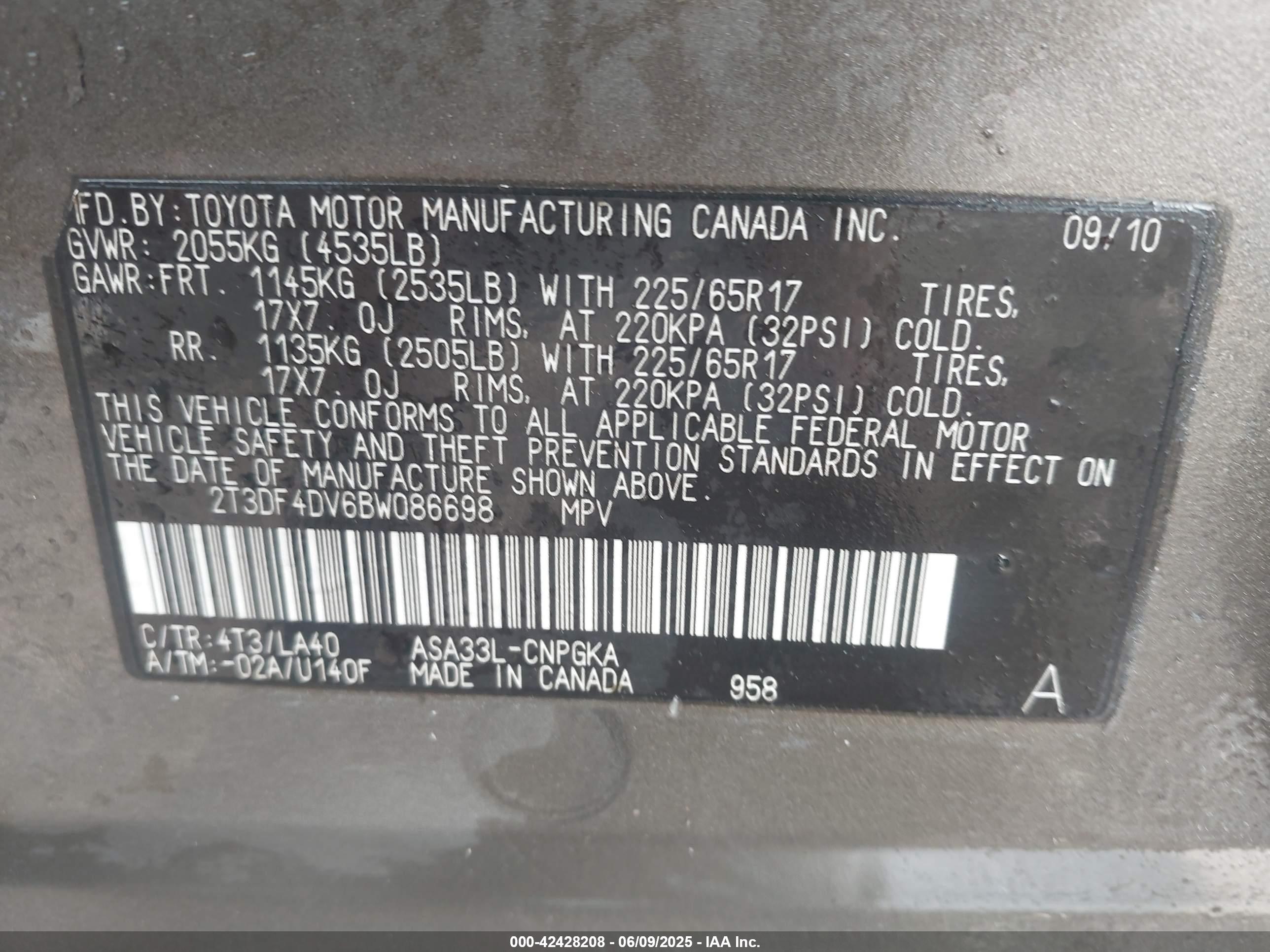 TOYOTA RAV4 image 9