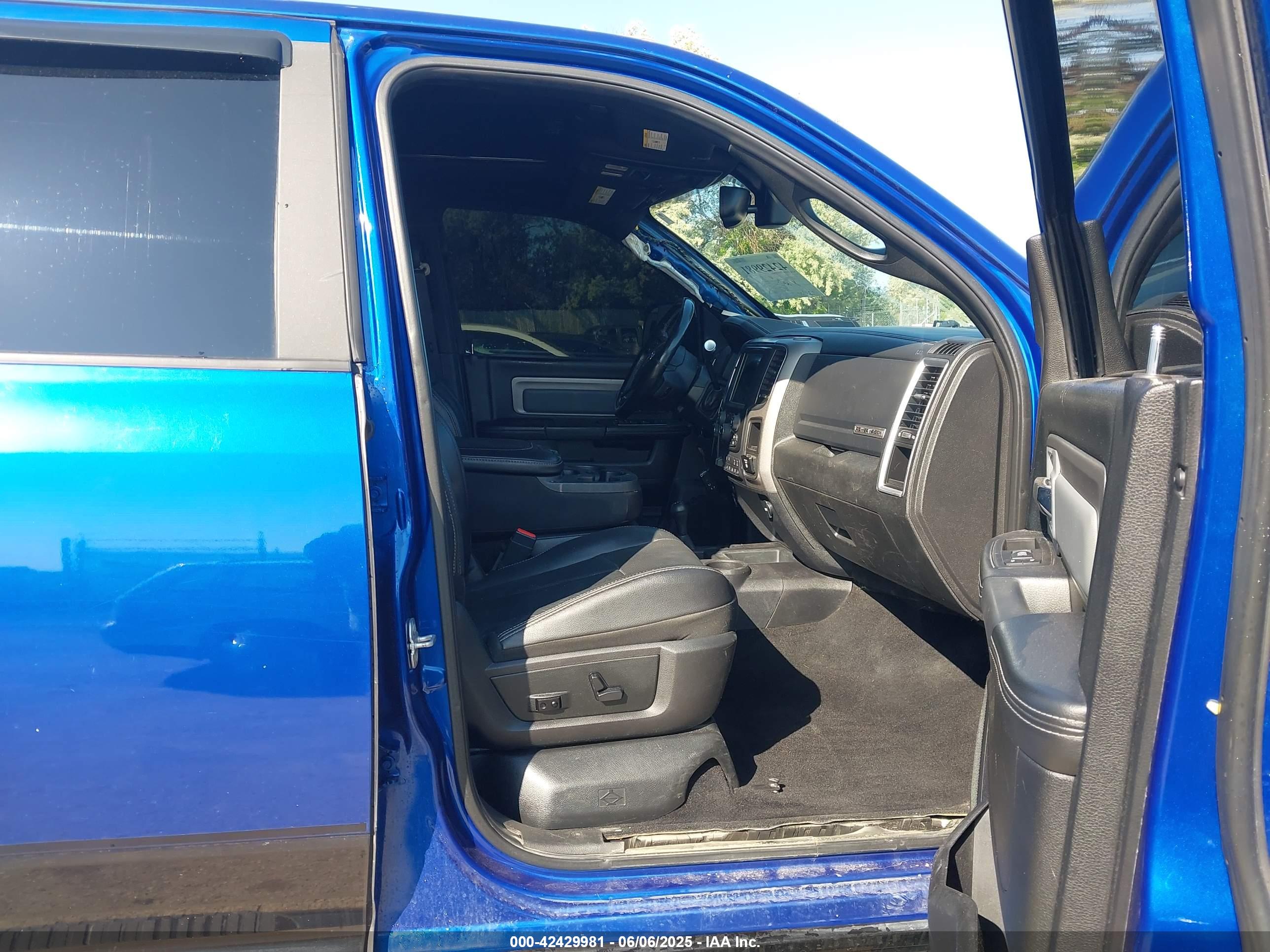 RAM 2500 image 5