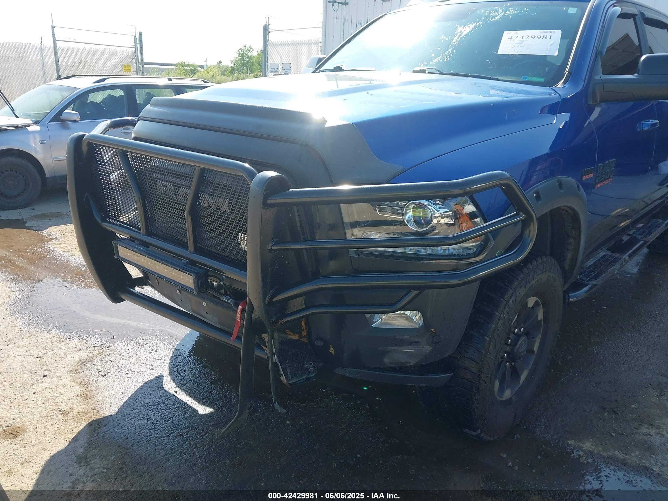 RAM 2500 image 6