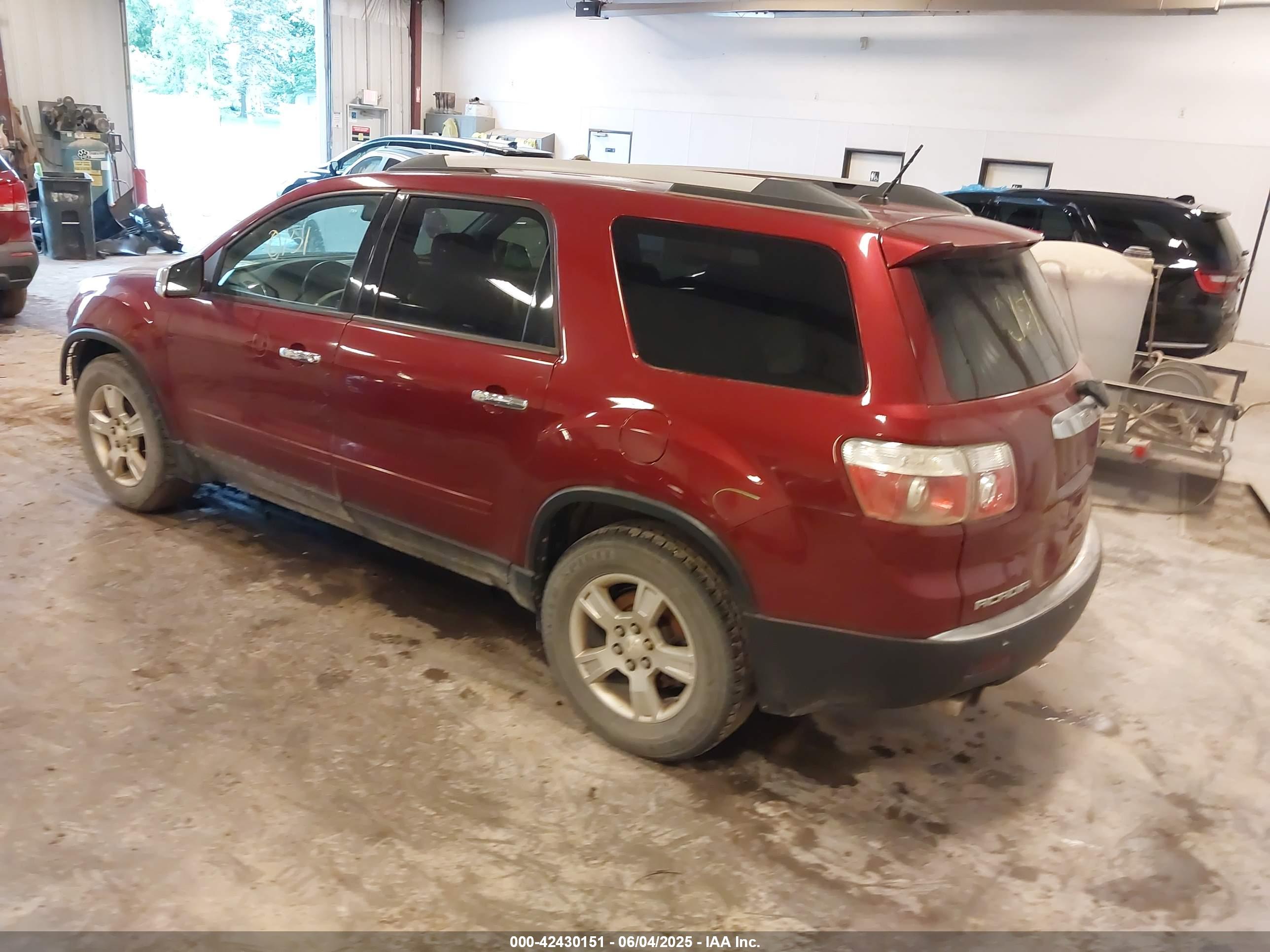 GMC ACADIA image 3