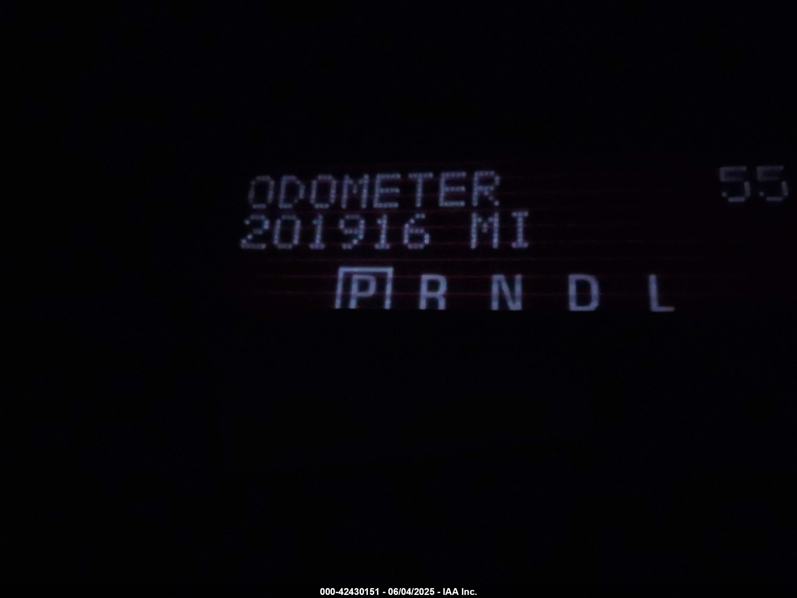GMC ACADIA image 7