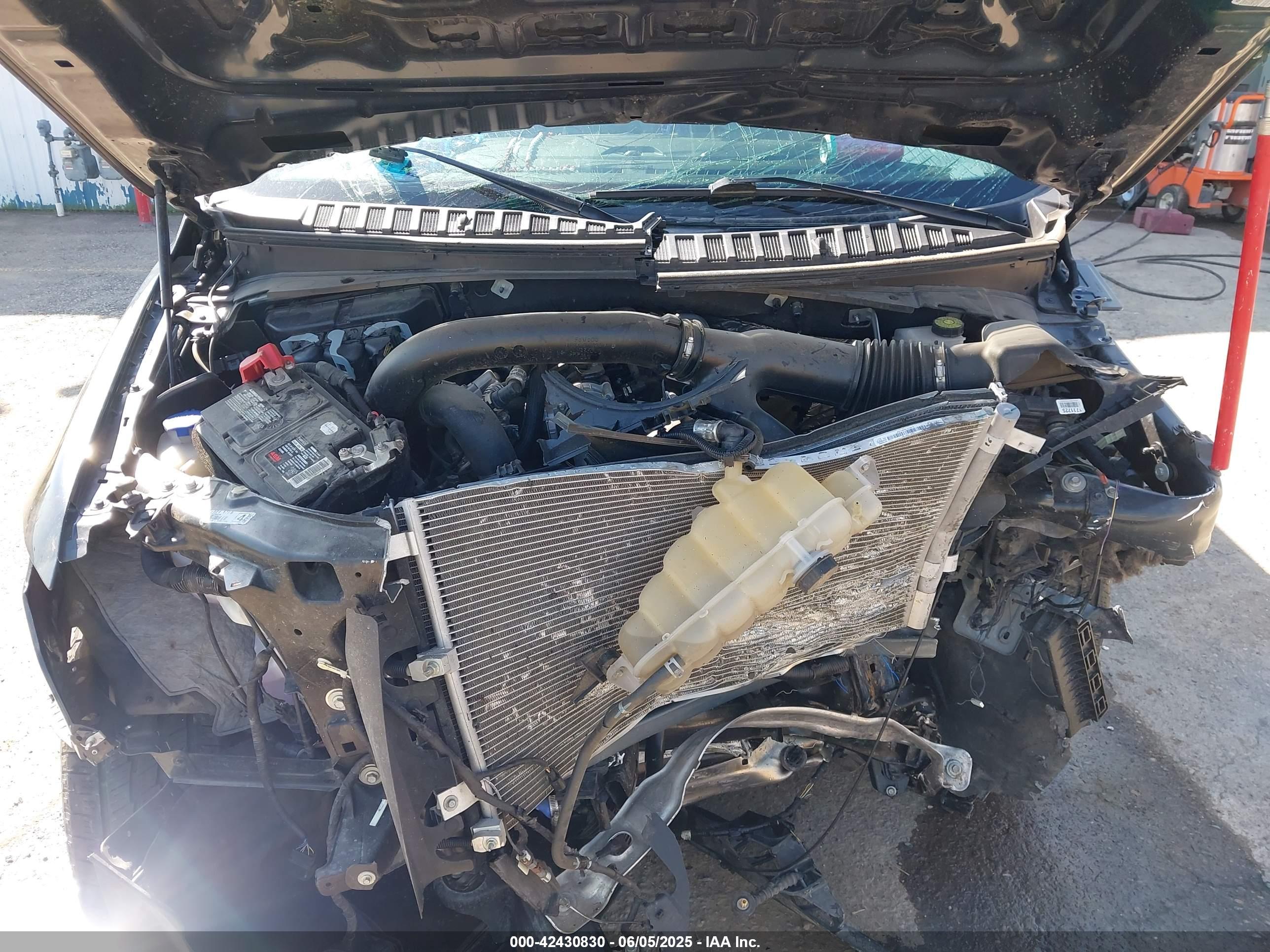 FORD EXPEDITION image 10