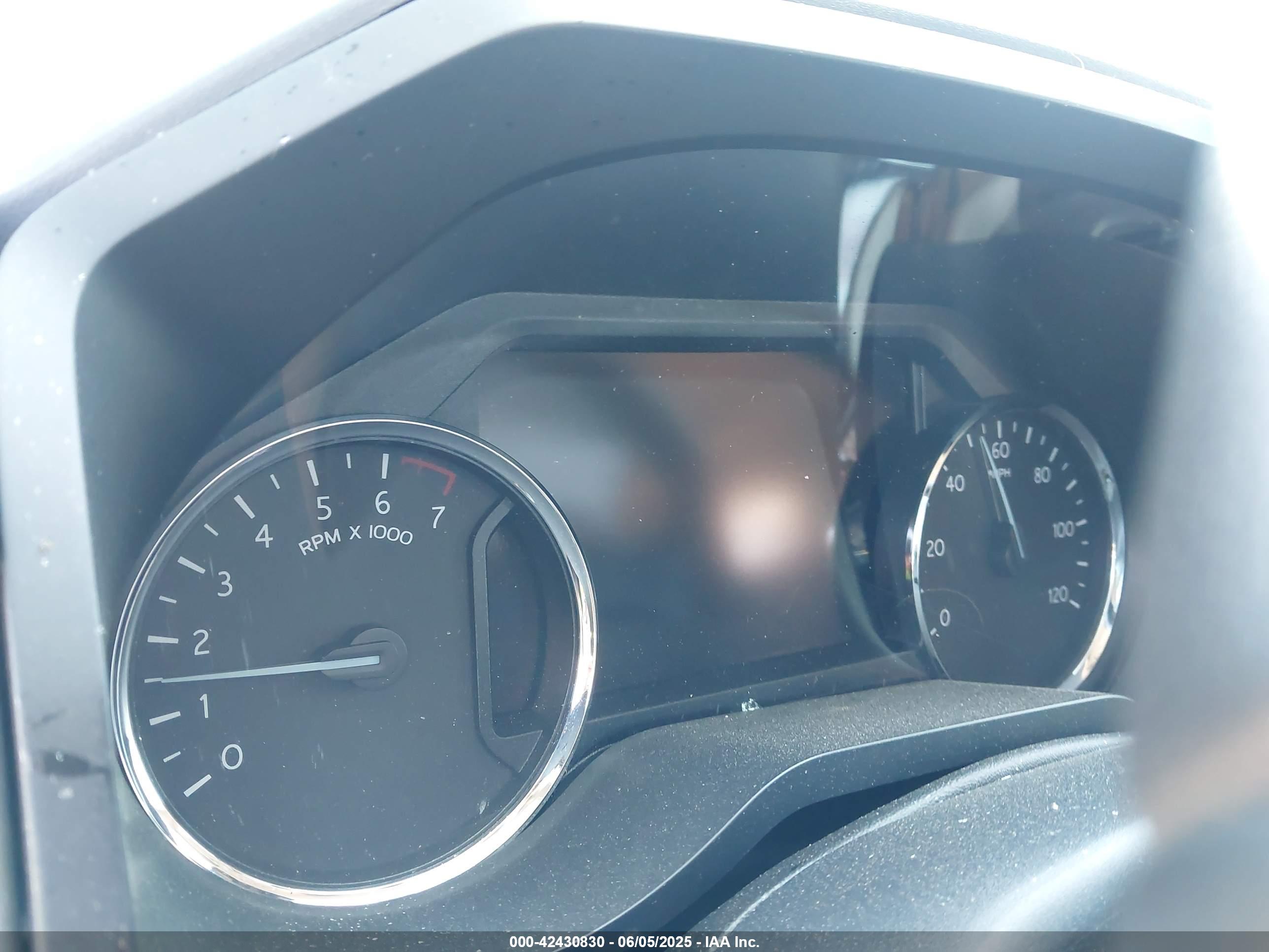 FORD EXPEDITION image 7