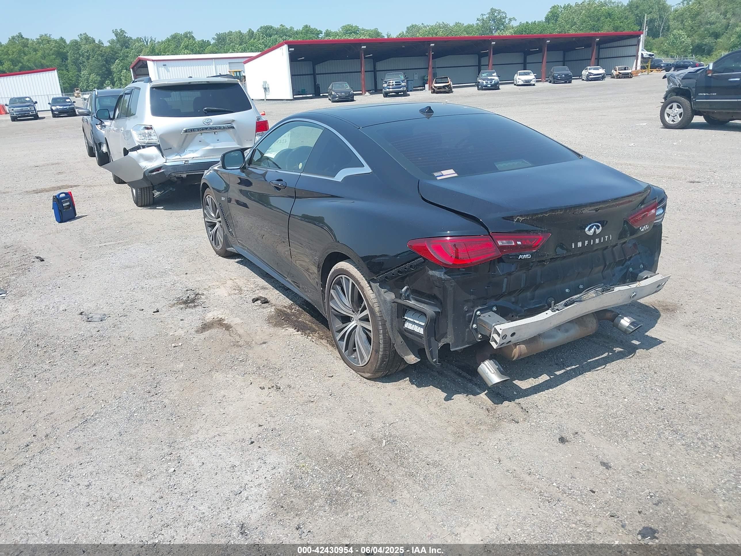 INFINITI Q60 image 3