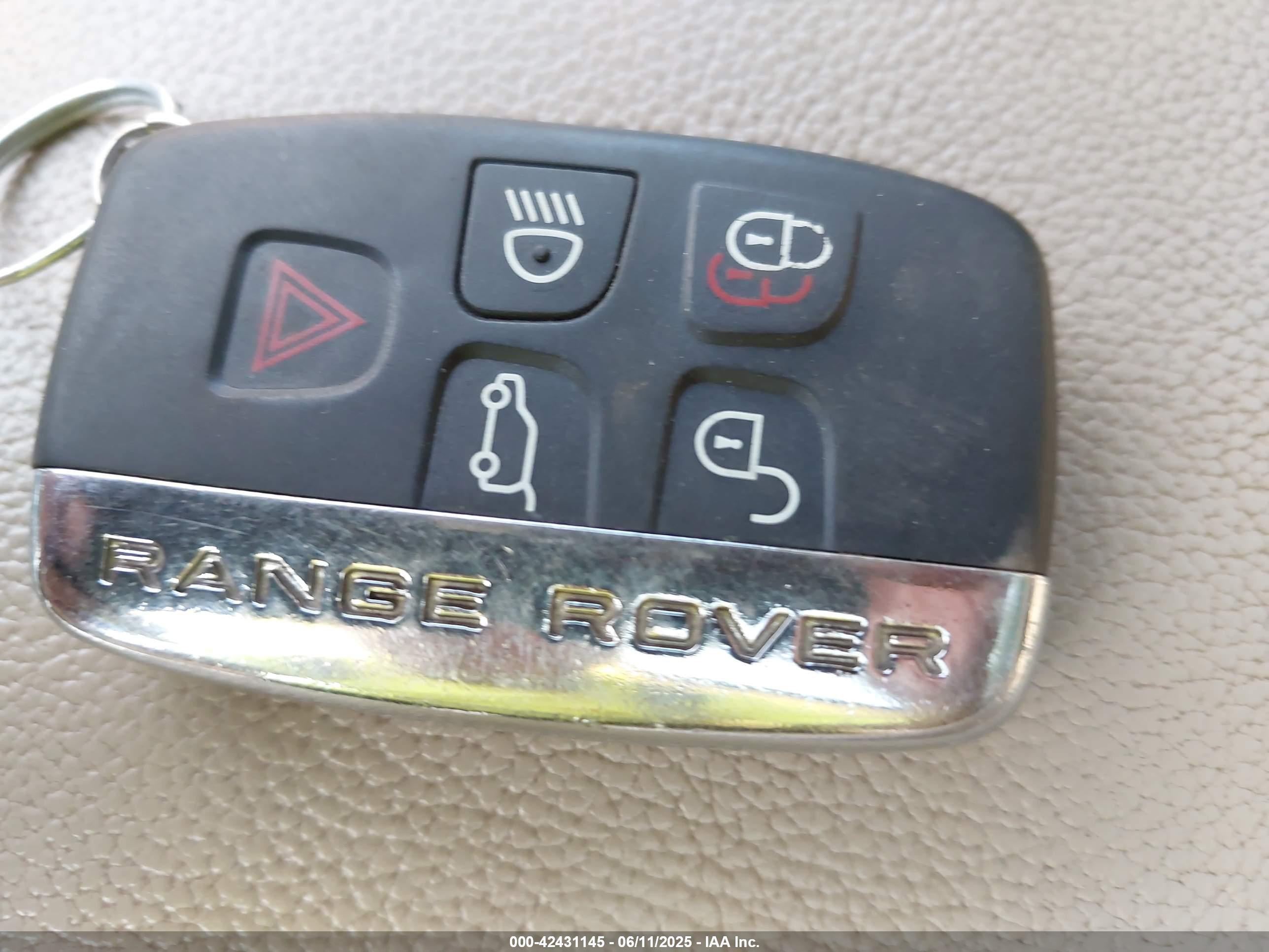 LAND ROVER image 11