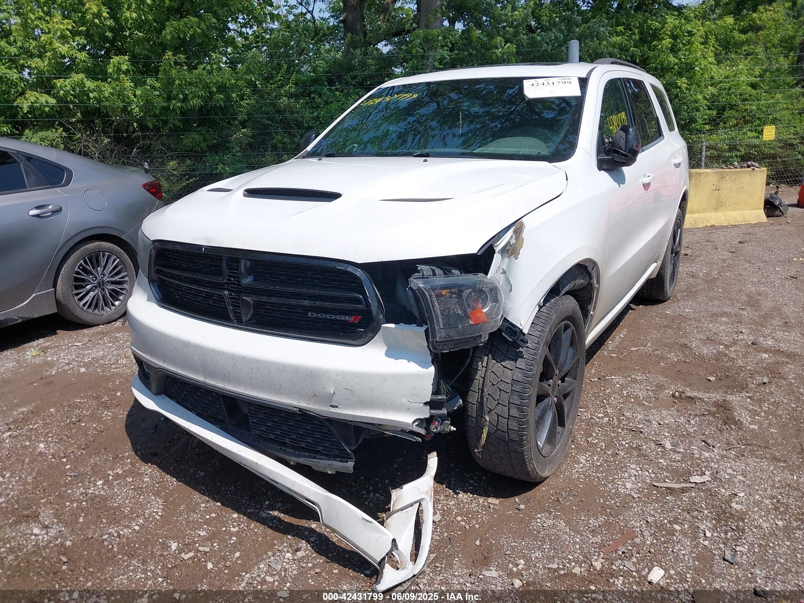 DODGE DURANGO image 2