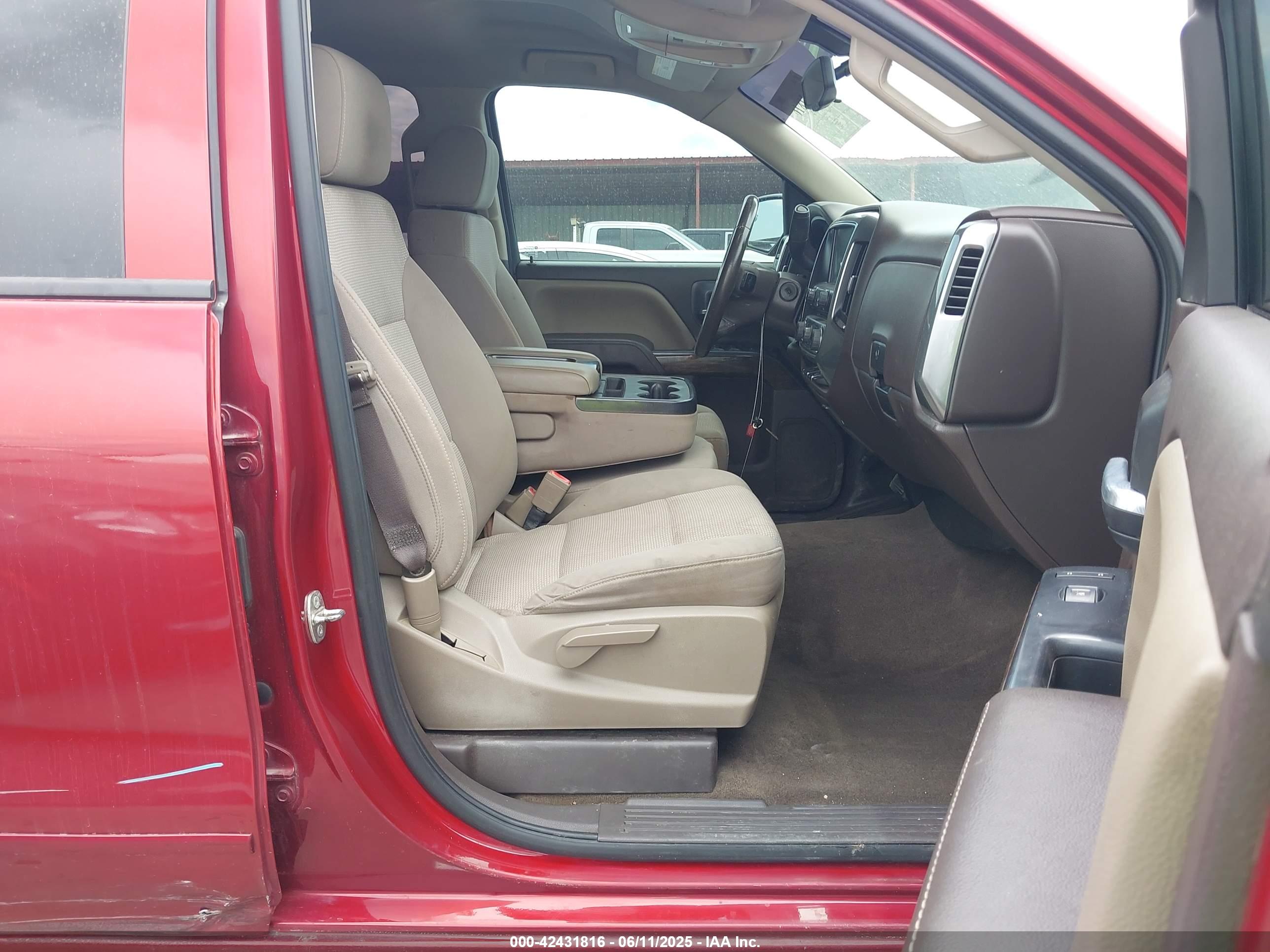 CHEVROLET SILVERADO image 5