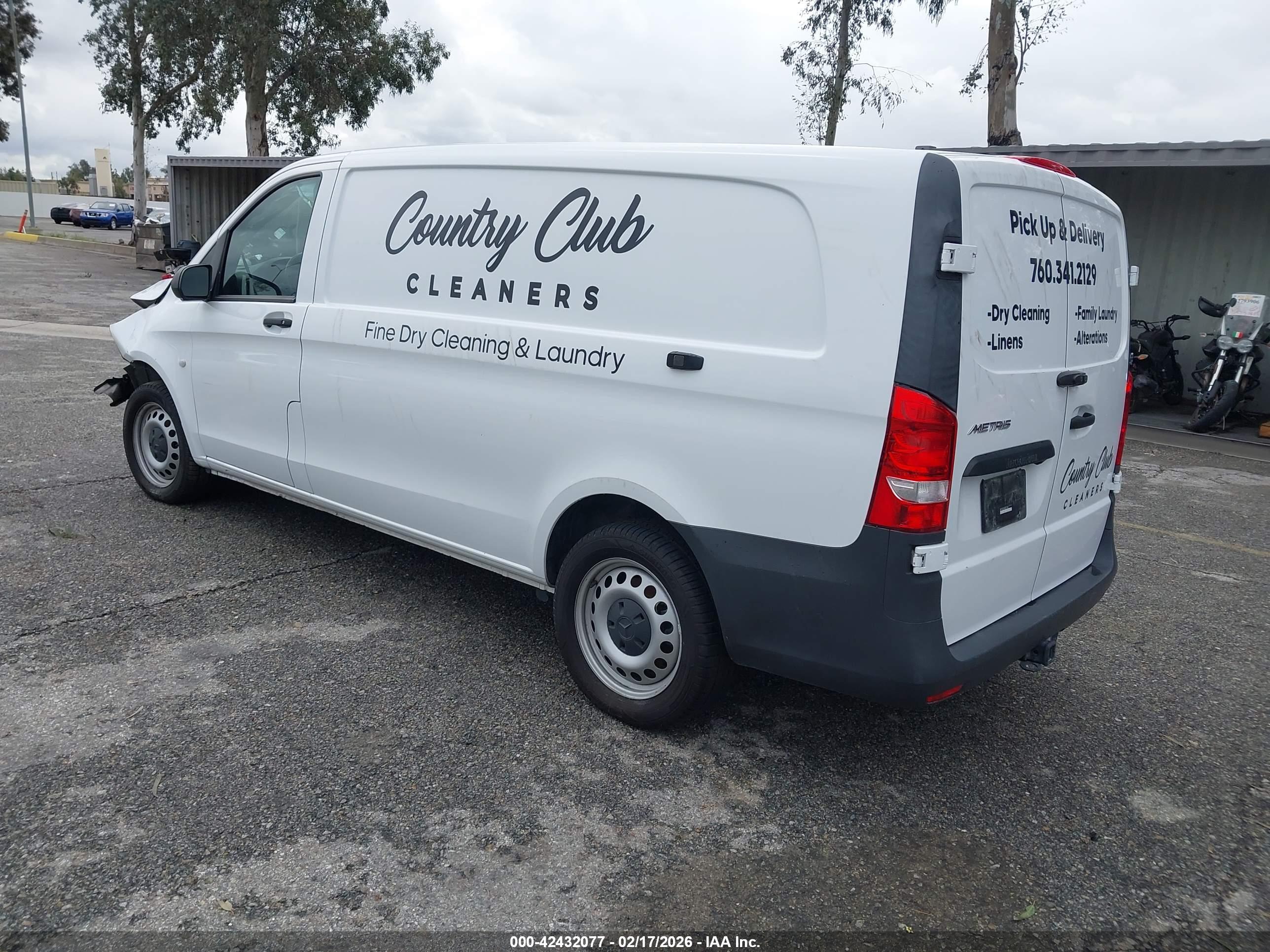 MERCEDES-BENZ METRIS image 3