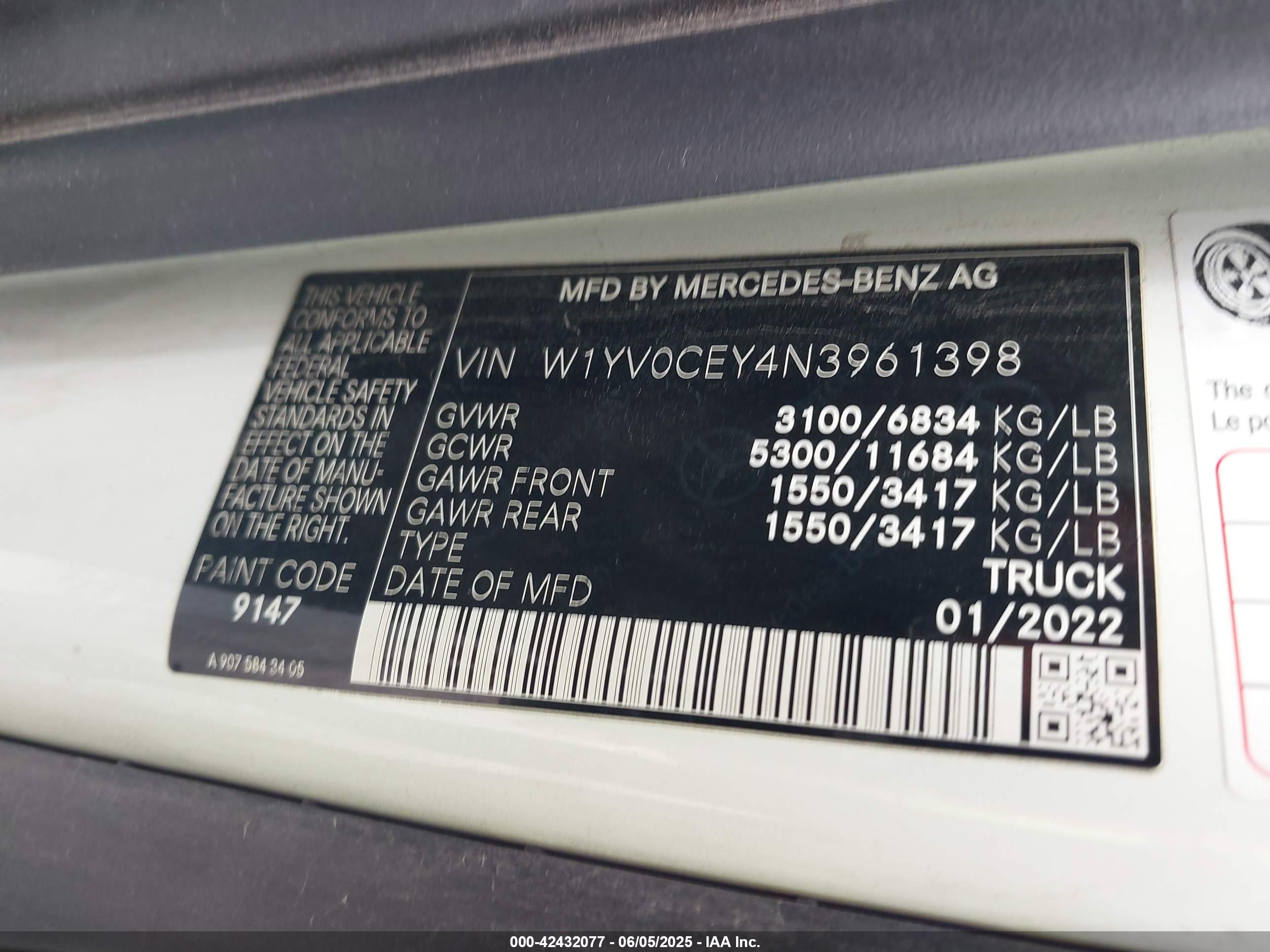 MERCEDES-BENZ METRIS image 9