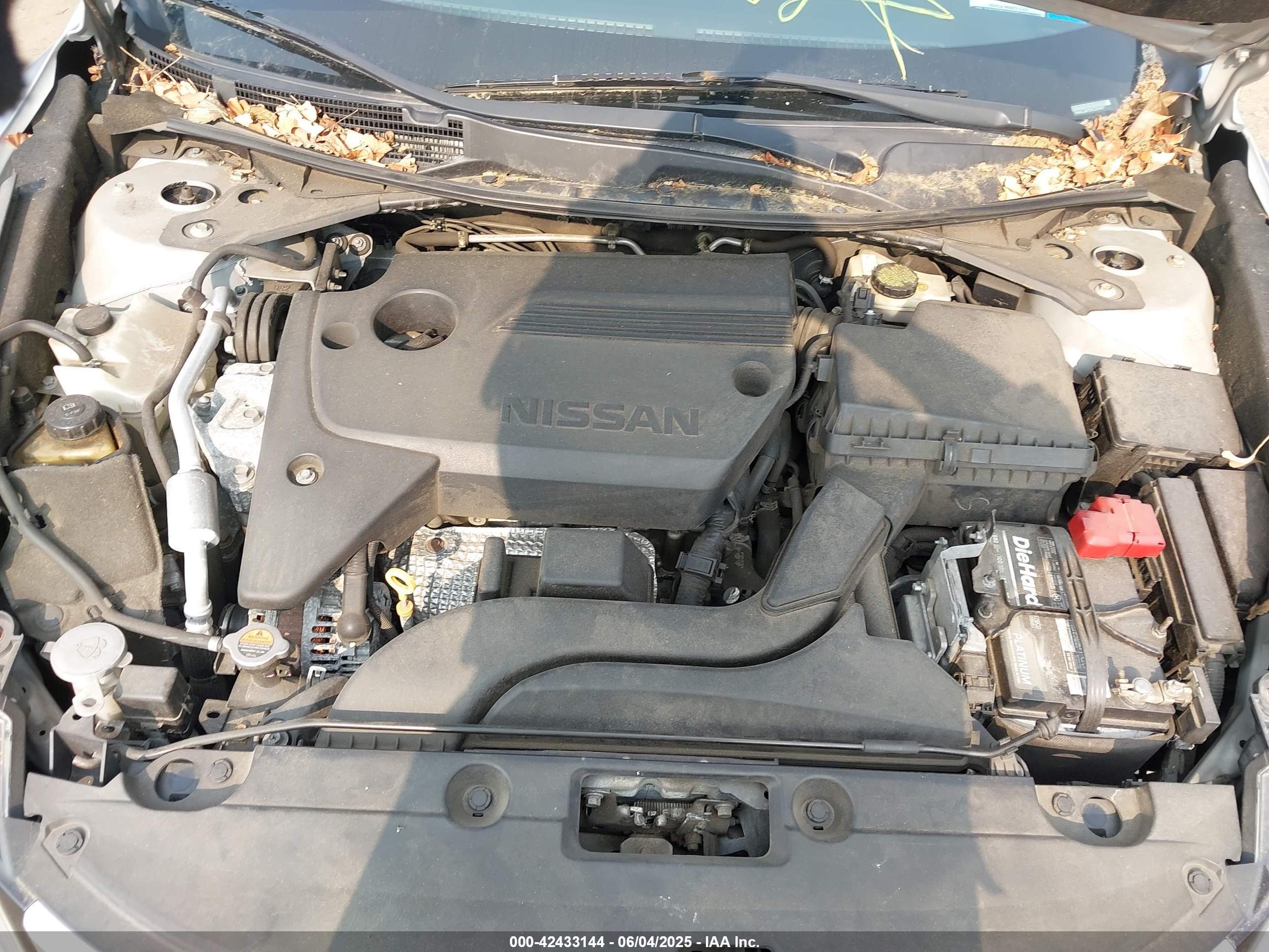 NISSAN ALTIMA image 10