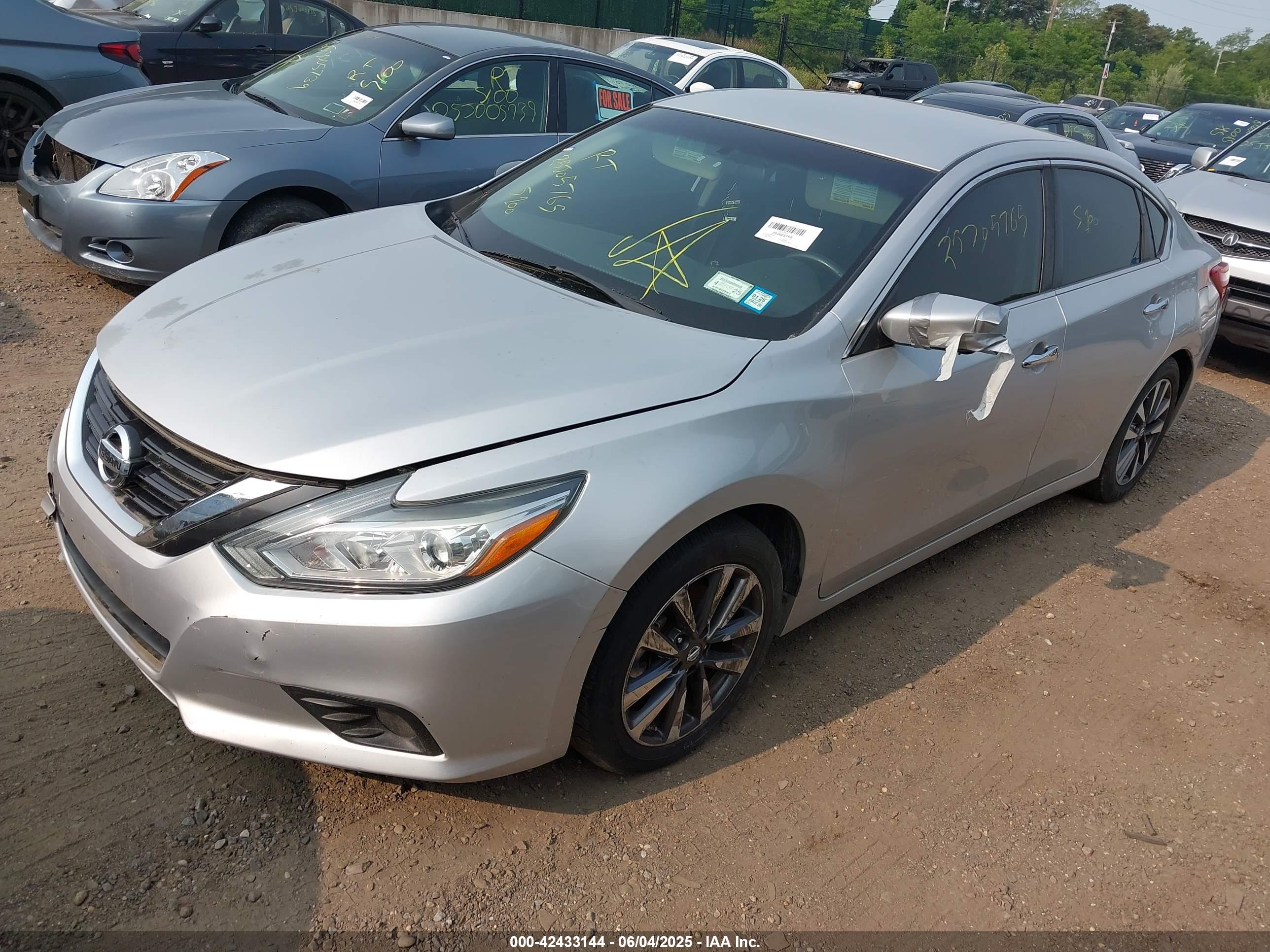 NISSAN ALTIMA image 2