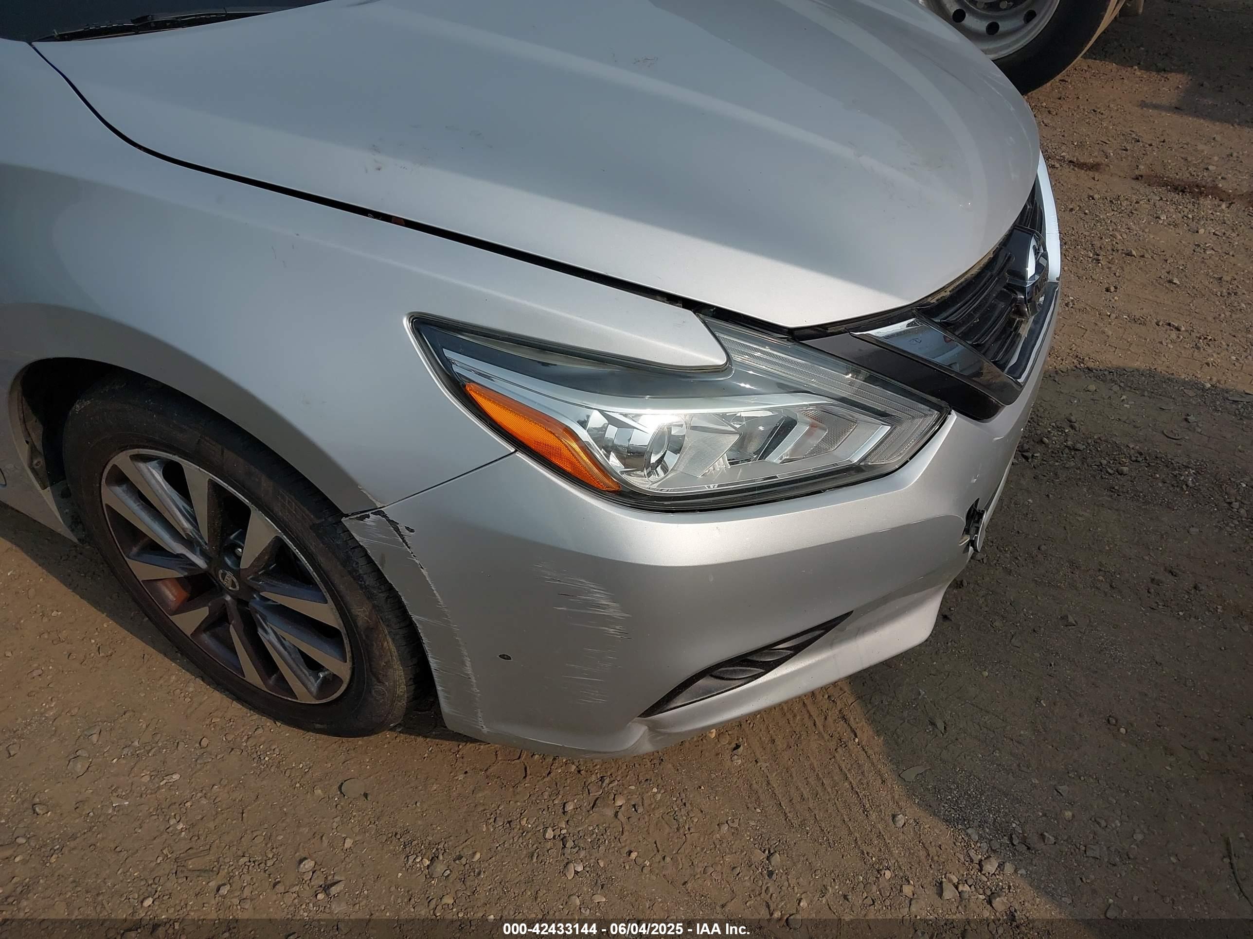 NISSAN ALTIMA image 6