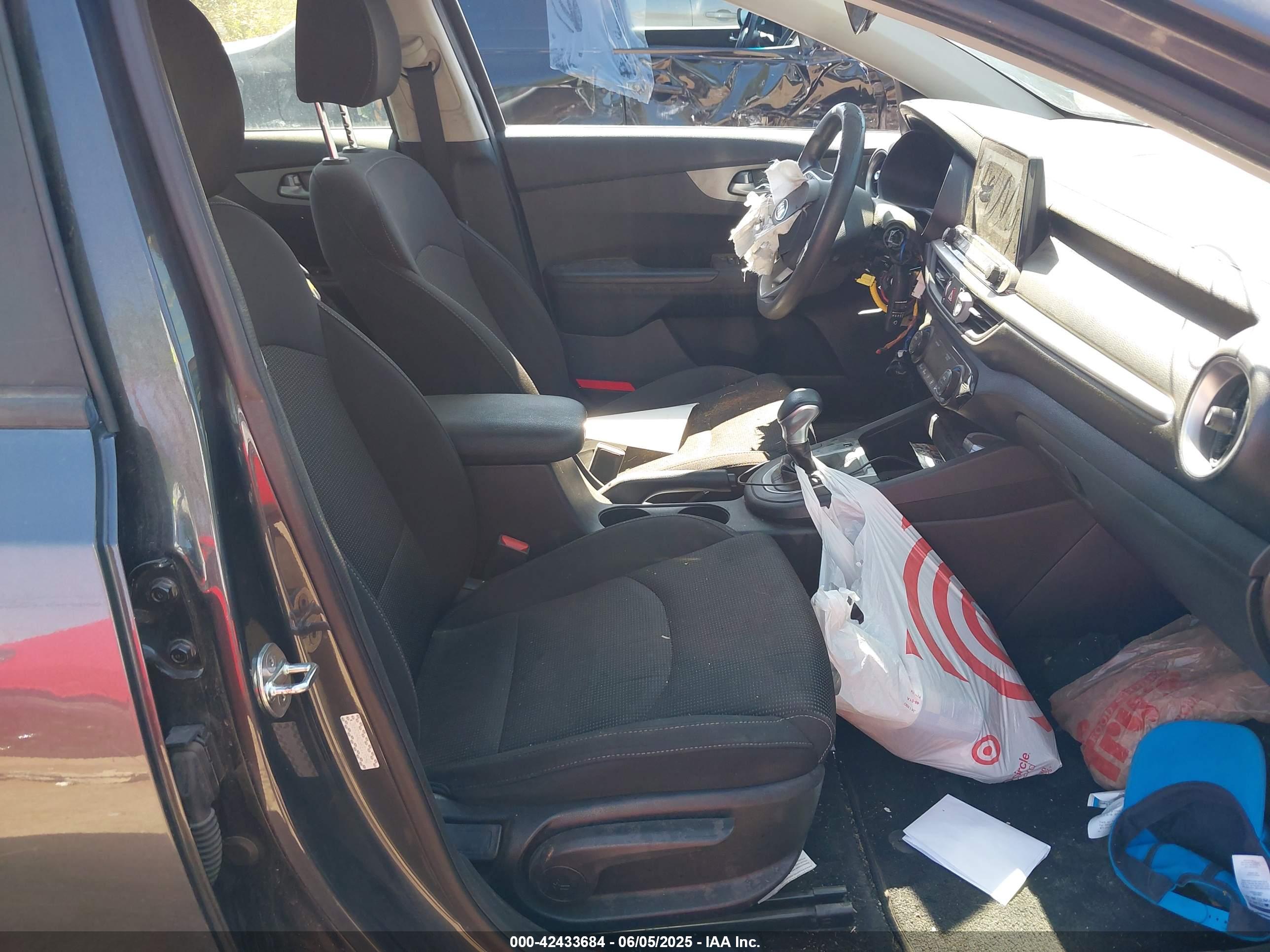KIA FORTE image 5