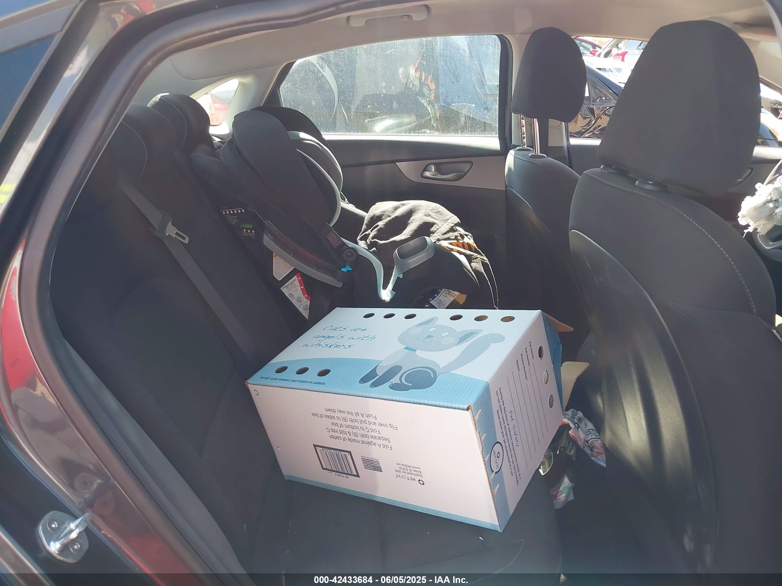 KIA FORTE image 8