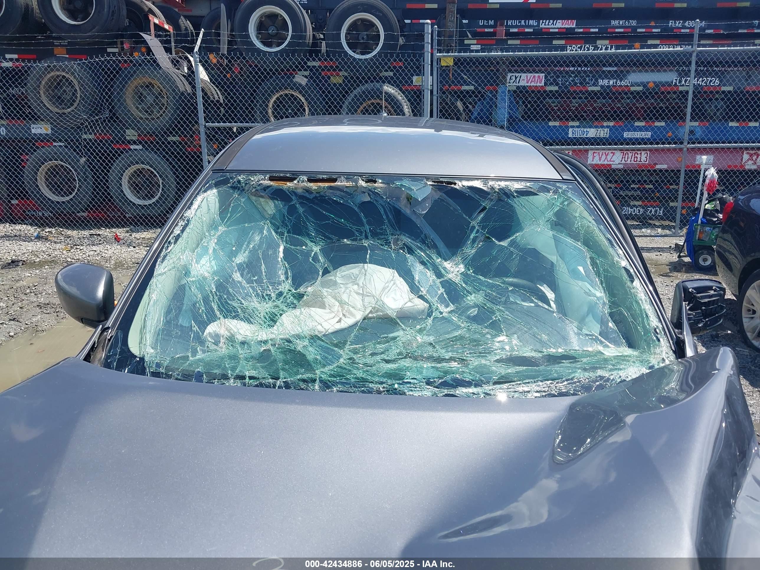 NISSAN ROGUE image 6