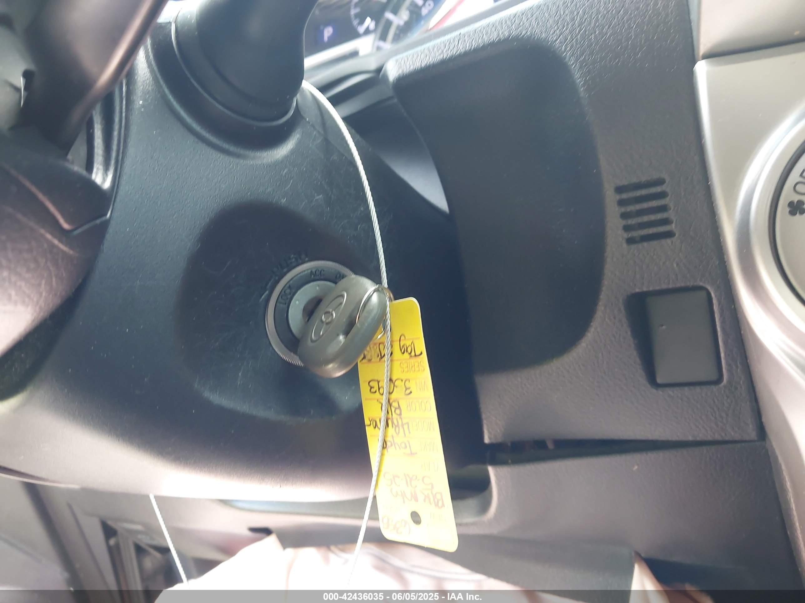 TOYOTA 4RUNNER image 11